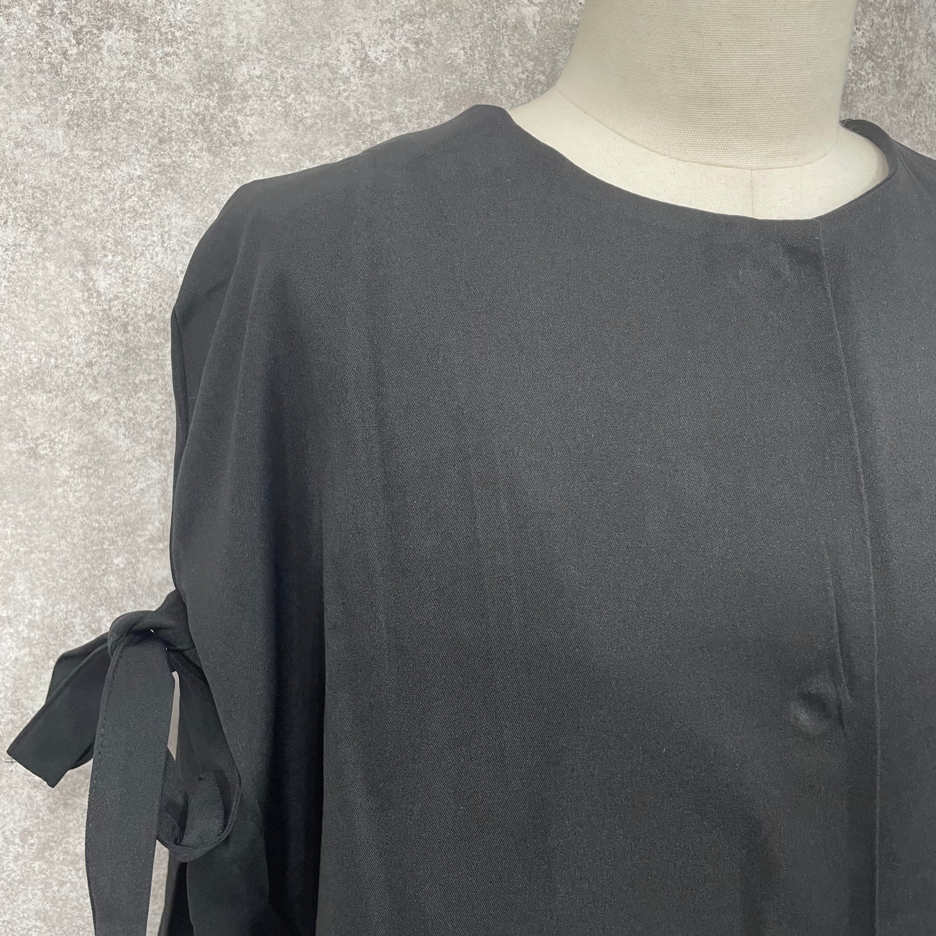 リボンデザインケープポンチョ ブラック ※8/20-26頃〜順次配送予定