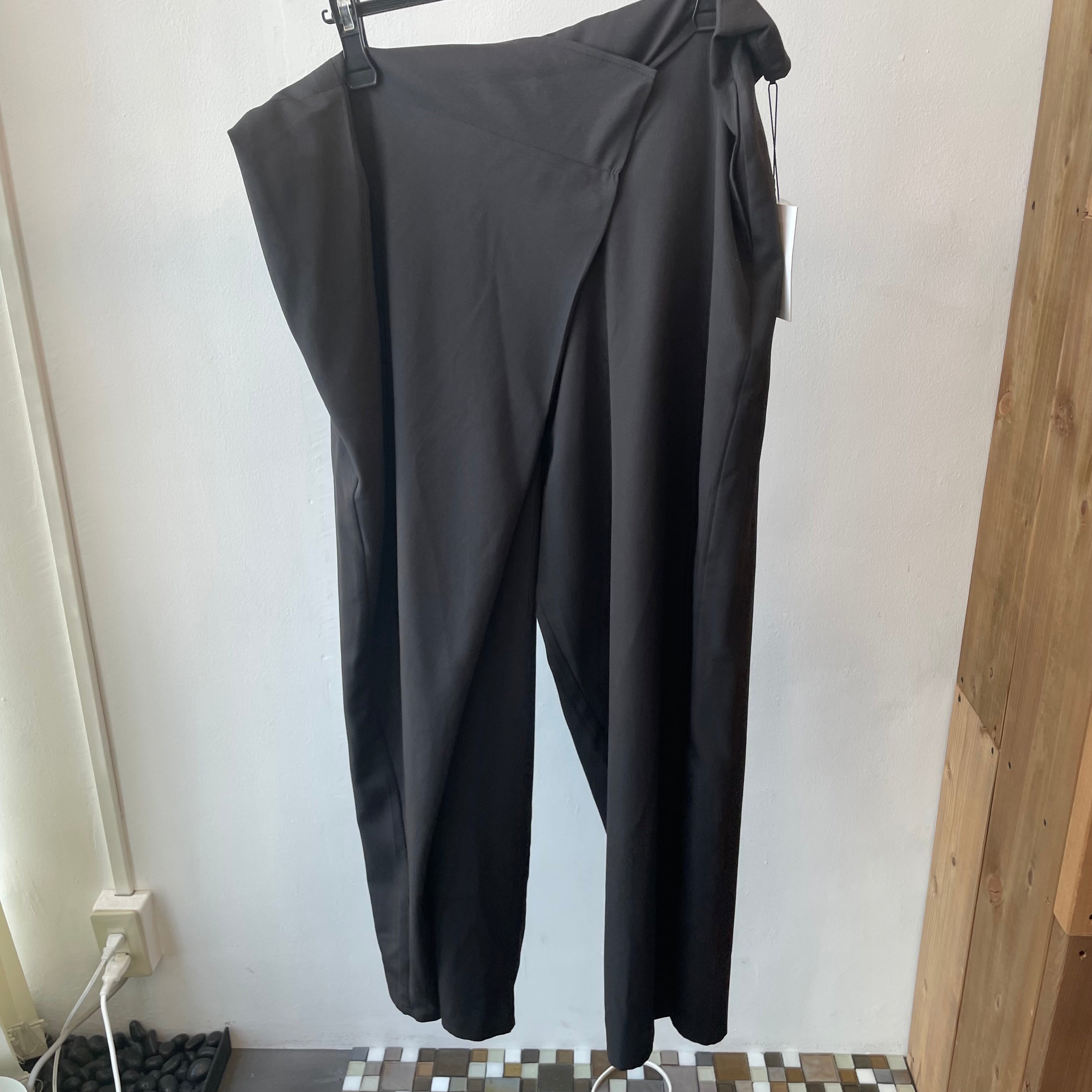 ワンショルダーラップオールインワン ブラック ※8/20〜8/26頃より順次発送予定