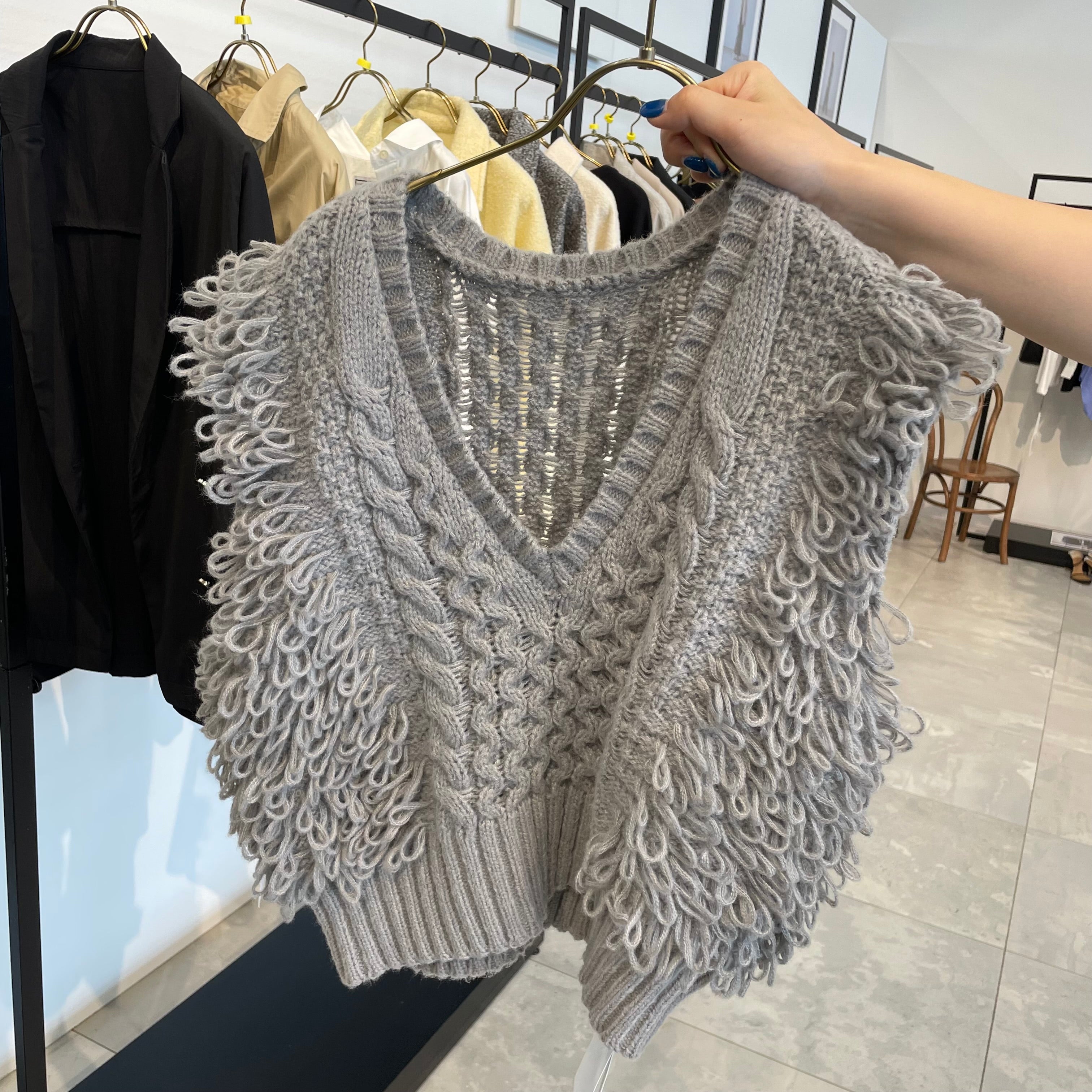 フリンジニットベスト グレー ※11月中旬〜下旬頃より配送予定