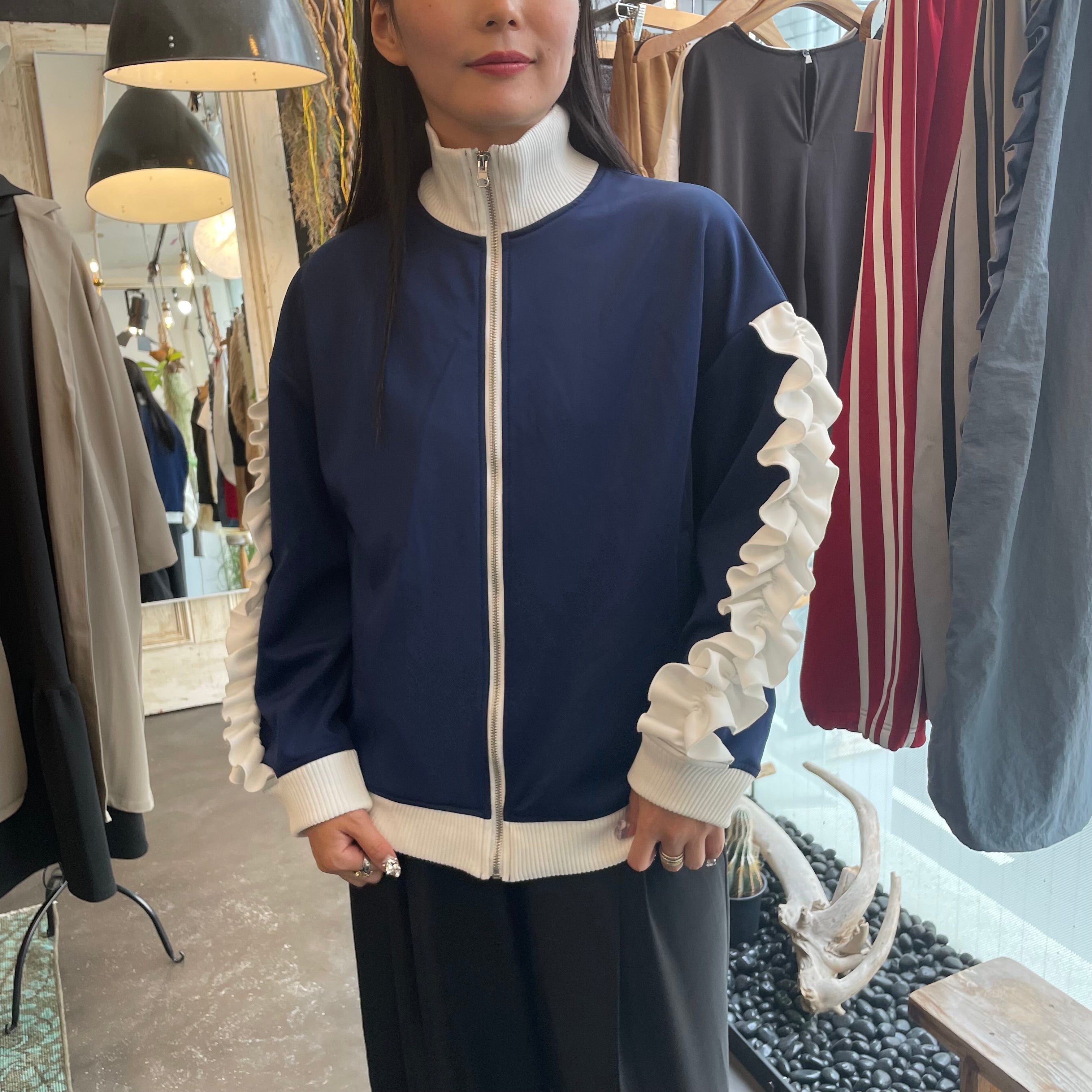 【terrace】フリルトラックジャケット -ネイビー×オフ- ※10/15-21より順次配送予定