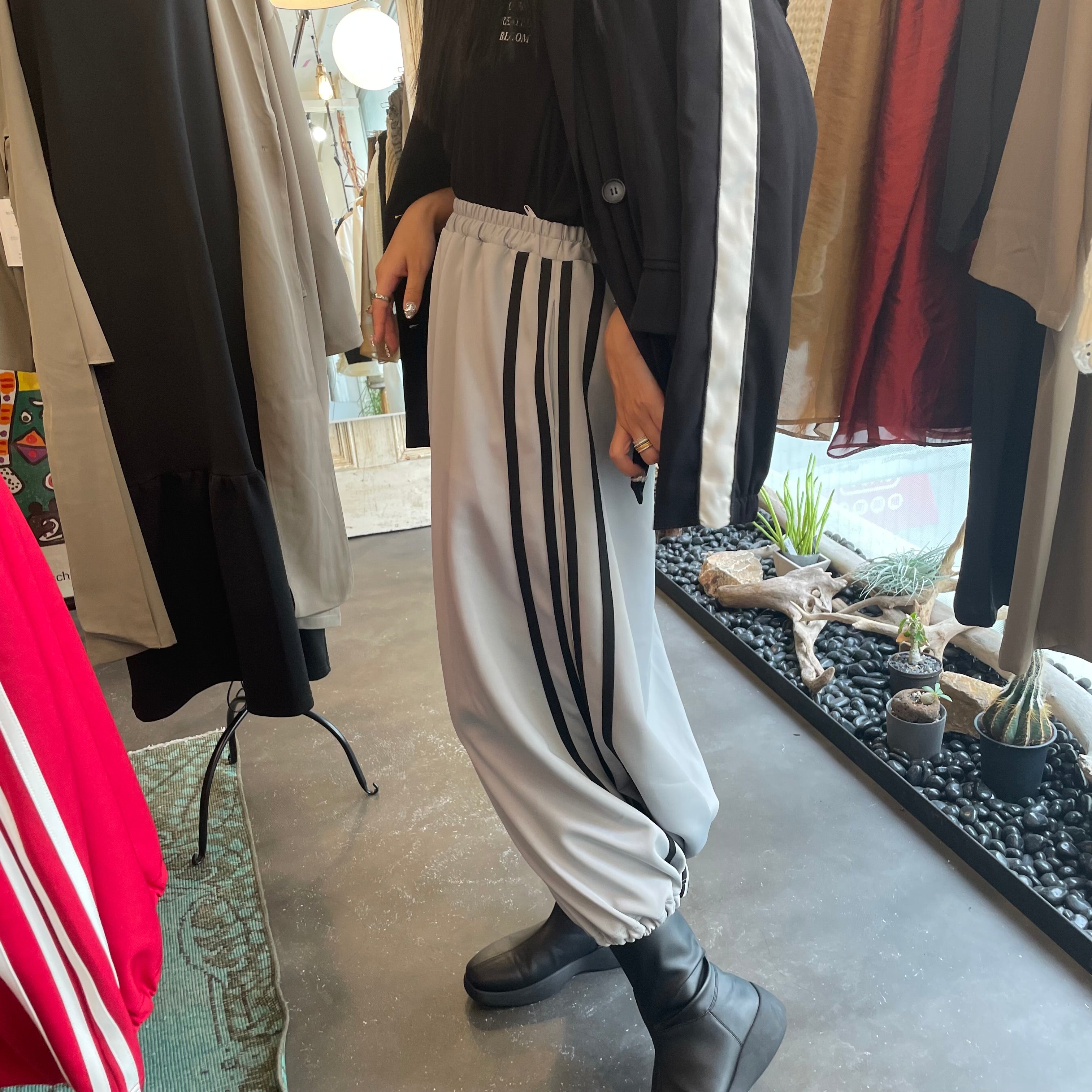 【terrace】ドロストヘムバルーンスカート -グレー×ブラック- ※10/15-21より順次配送予定