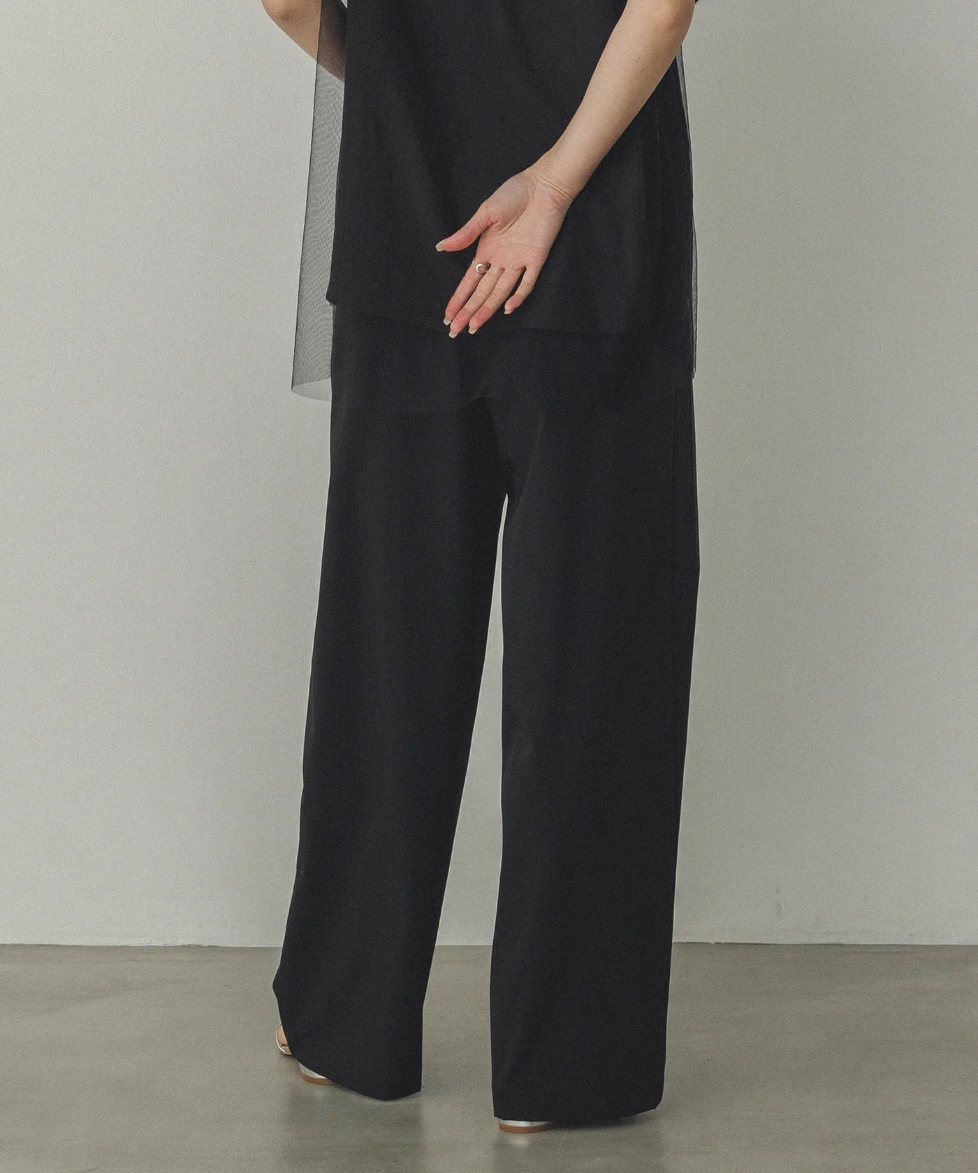 接触冷感ワイドストレートパンツ -ブラック- ※7/23〜29迄に順次発送予定