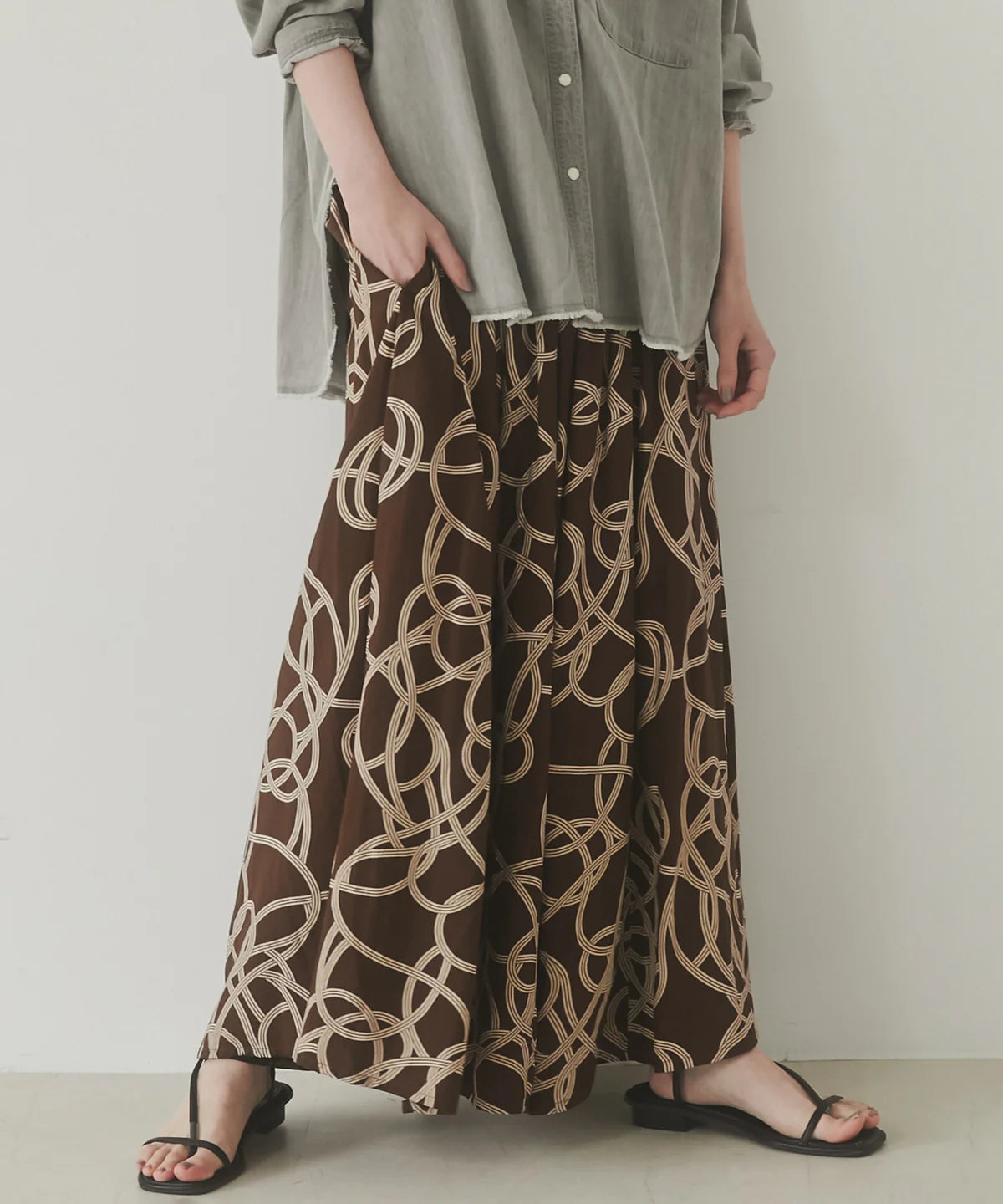 【hunch】ジオメ柄プリントフレアスカート  -ブラウン系- ※8/27-9/2より順次配送予定