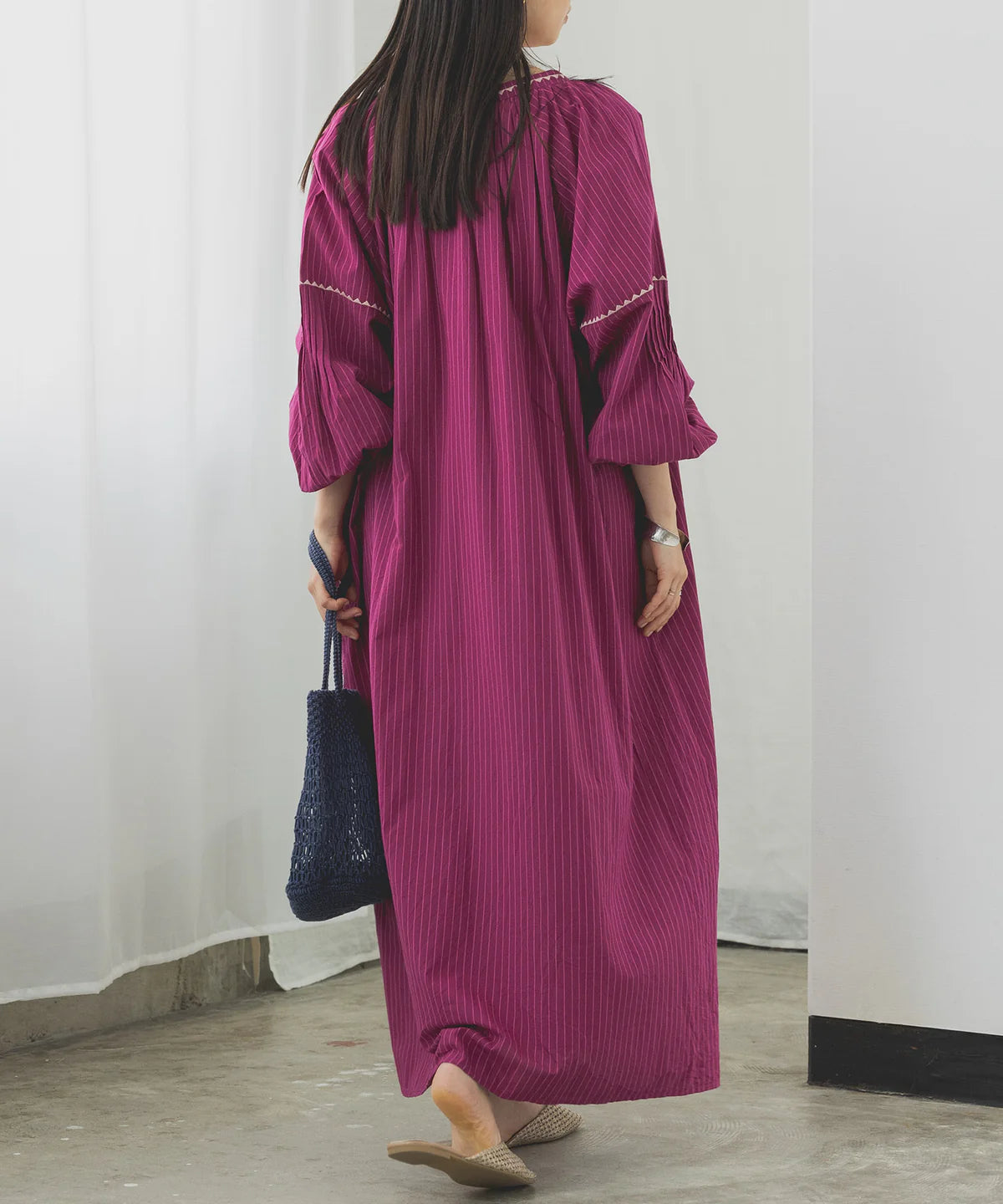 【hunch】キャンブリックボイル 配色刺繍ワンピース  -レッドパープル- ※8/27-9/2より順次配送予定