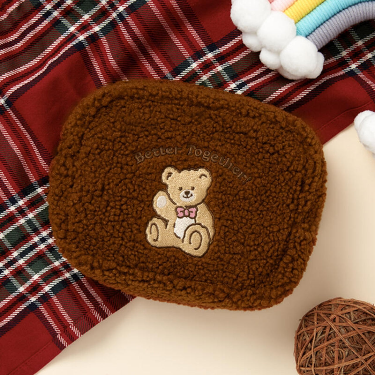 【フレンズストア】 くまポーチ ※10/29-11/4頃より順次発送予定