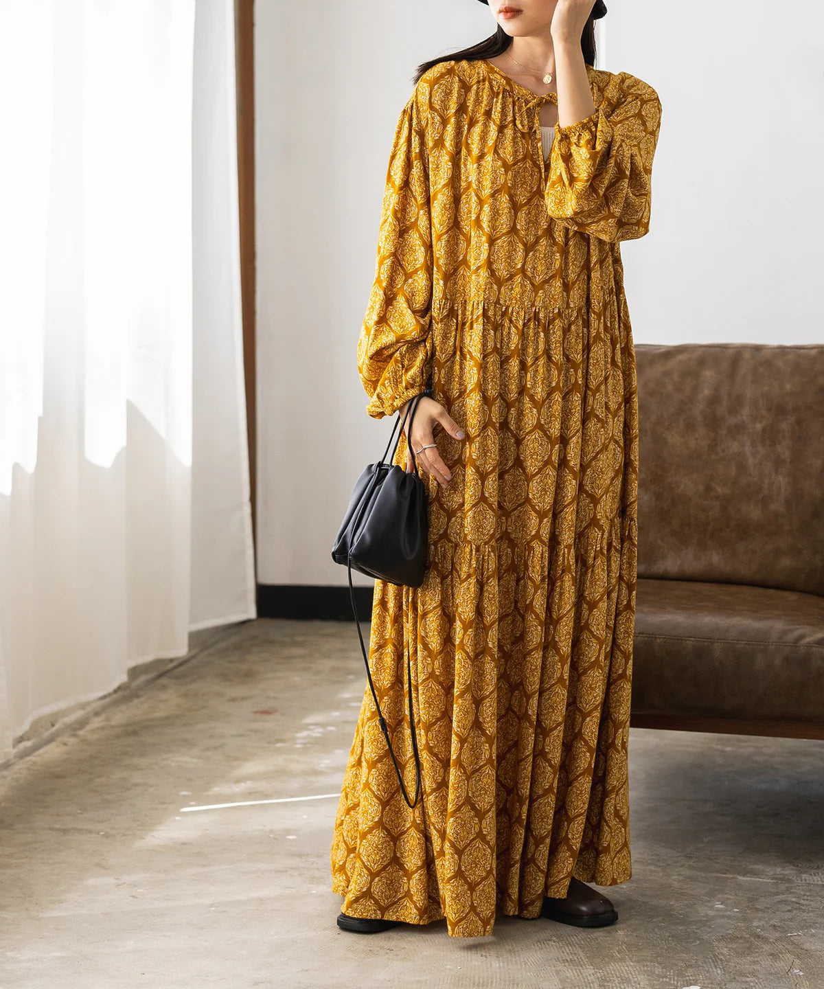 【hunch】レーヨン プリント ティアードワンピース  -ベージュ- ※8/27-9/2より順次配送予定