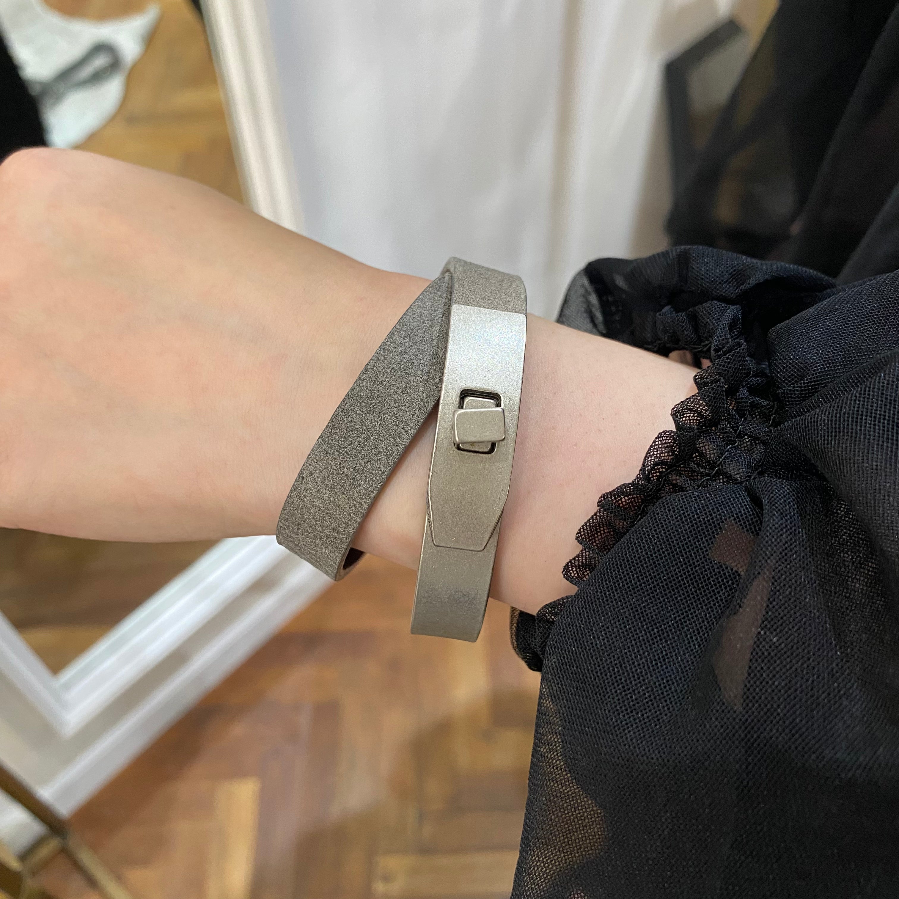 ⚠️予約【MUL011-502339】ブレスレット -エンボスグレージュ-　※R7. 6月末納品予定