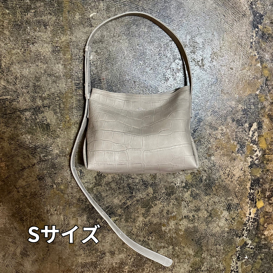 ⚠️予約【M.U.L.】テールショルダー -グレージュ-　※R7. 6月末納品予定