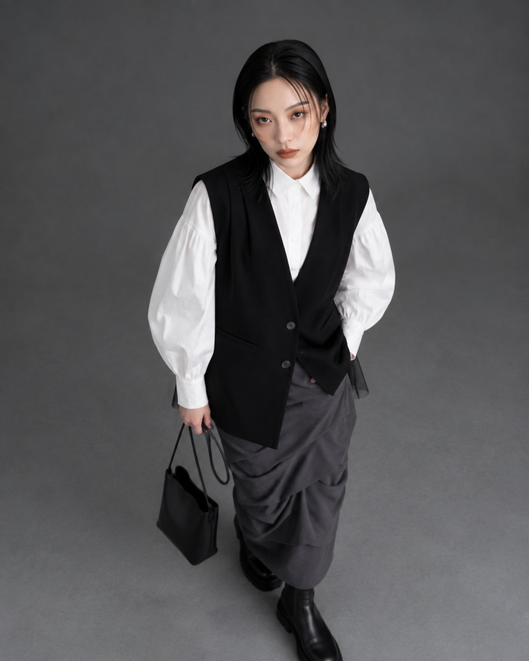 Back Tulle Panel Vest -black-