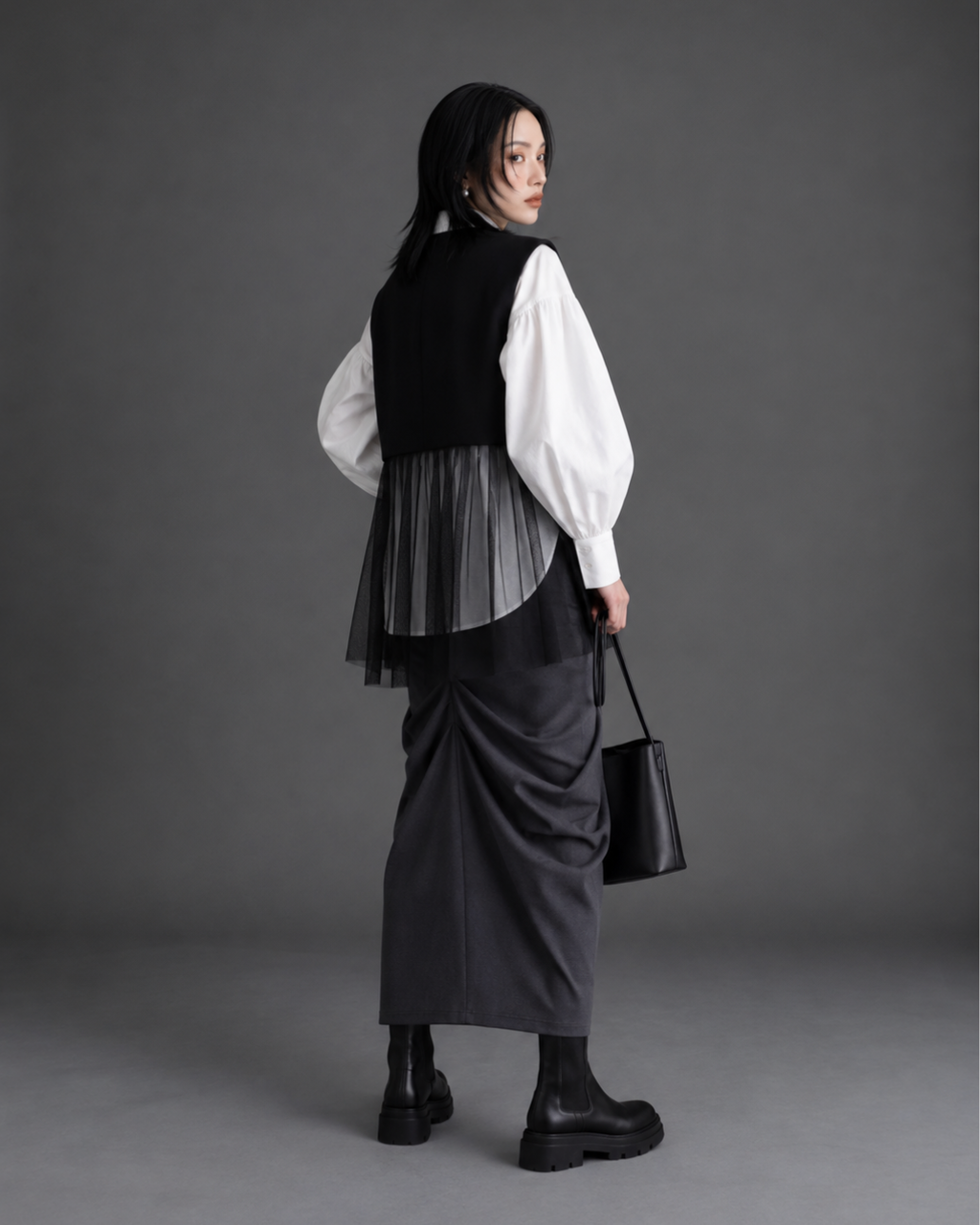 Back Tulle Panel Vest -black-