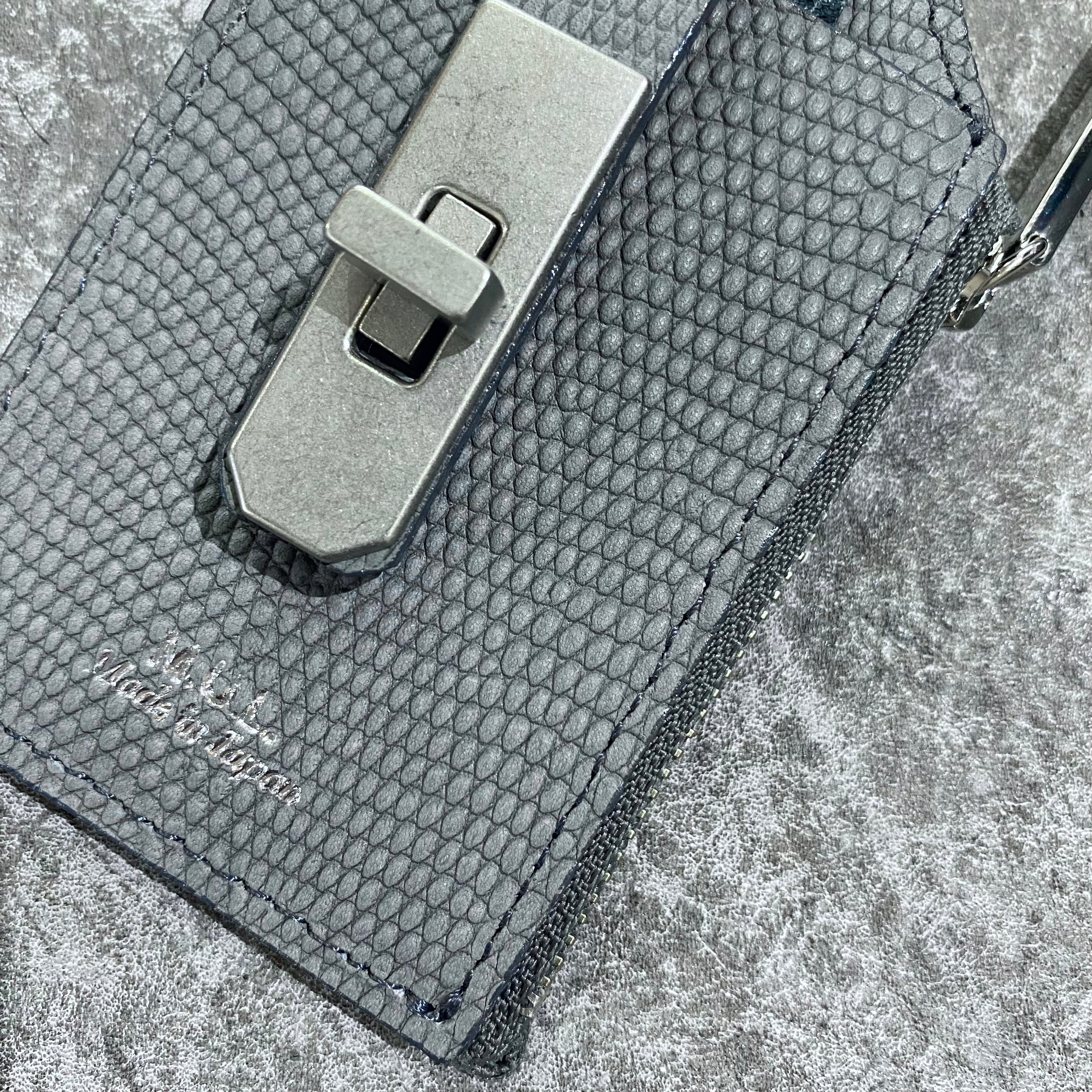 ⚠️予約【M.U.L.】チェーンパスケース -アイスグレー-　※R7. 6月末納品予定