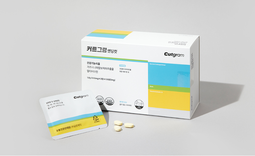 【プレゼント付き✨ 先着順❗️】【fossula】ハイドラファーストファーミングエッセンス 50ml ＋ カットグラムエンディングカット30包　※10/21-28より順次発送予定