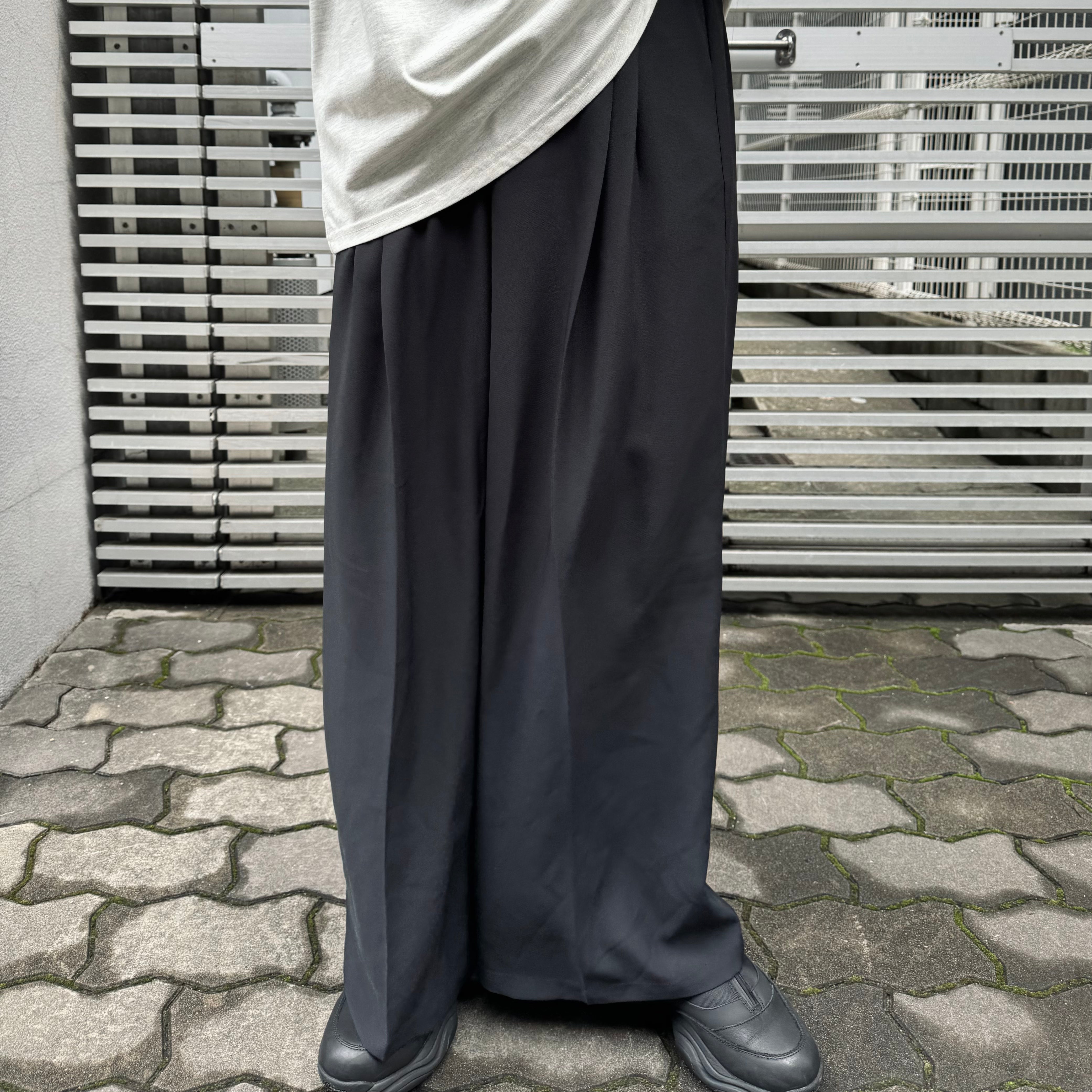 ZOUTONEKO オリジナルタックワイドパンツ 　※10/15-21より順次配送