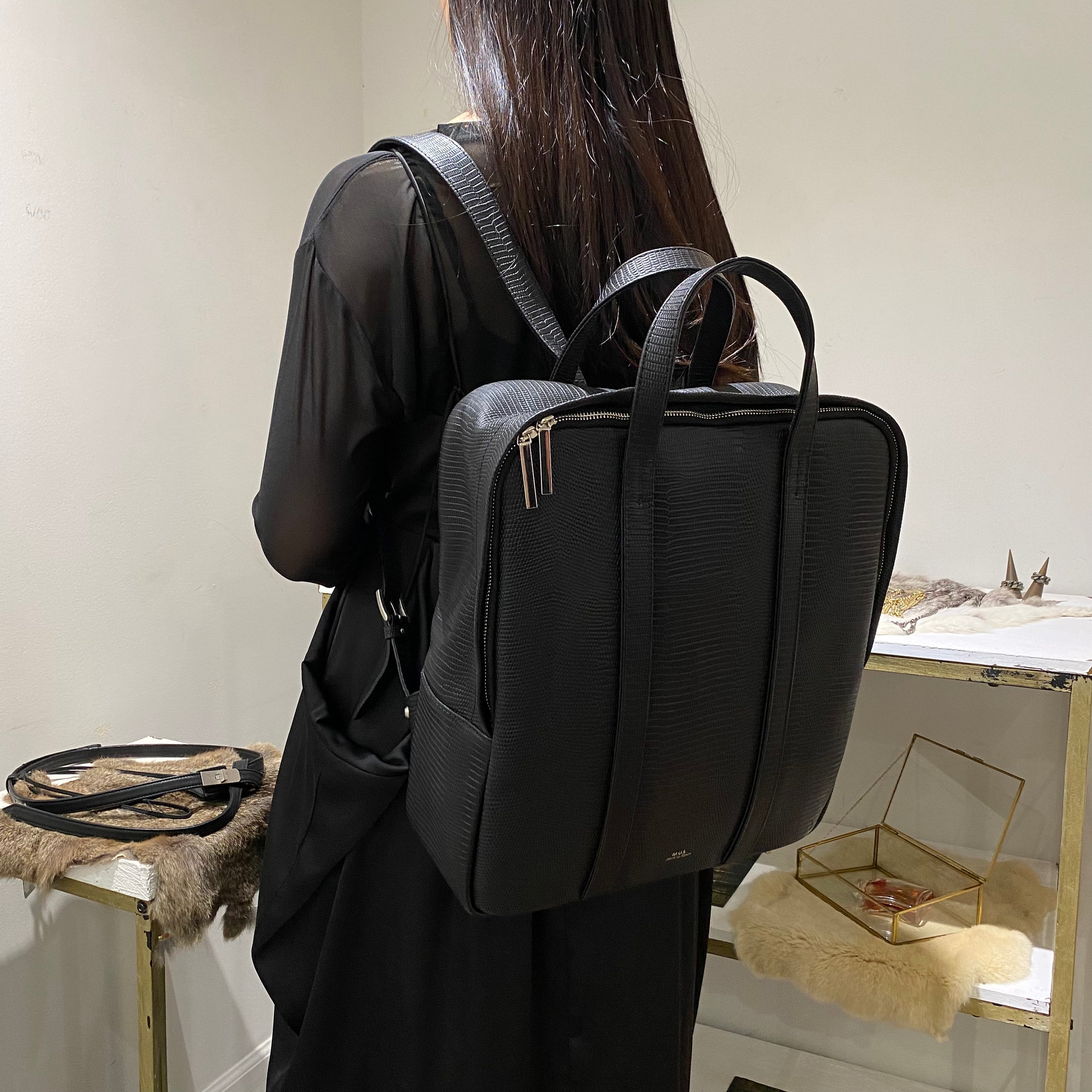 ⚠️予約【M.U.L.】ミニマルバックパック -ブラック-　※R7. 6月末納品予定