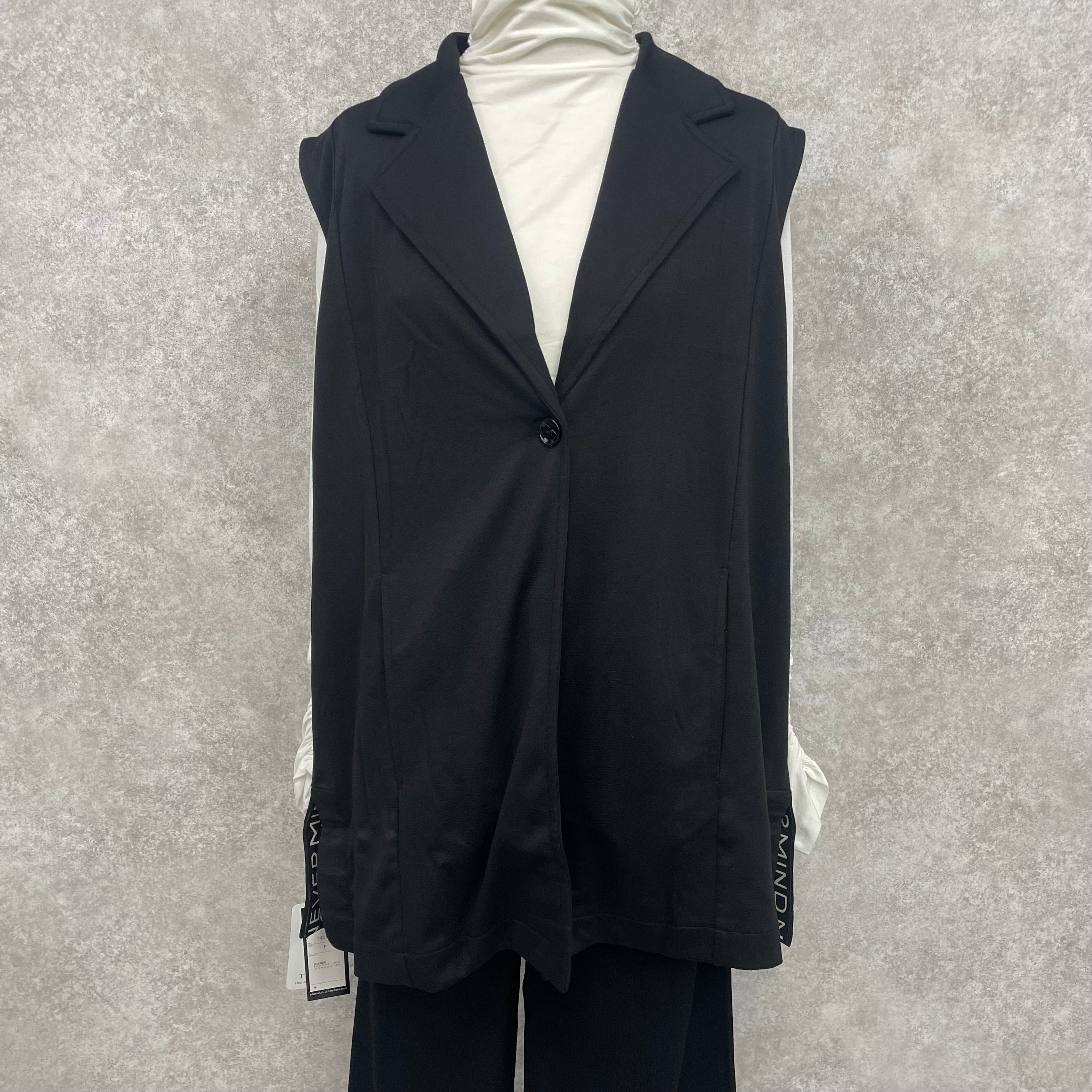 ボンディングジレ -ブラック-　※ハンガー納品　※1/21〜27頃より順次発送予定