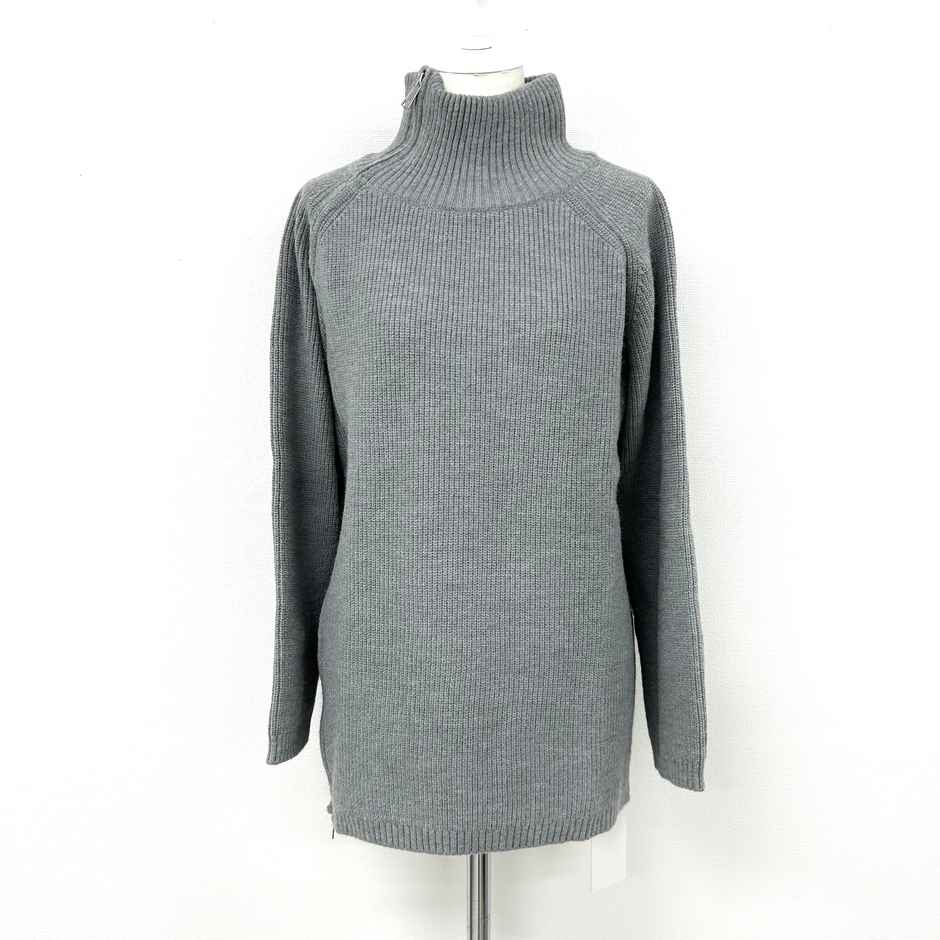 【私服シリーズ】サイドジッパーセーター -グレー-　※11/5-12頃倉庫より配送