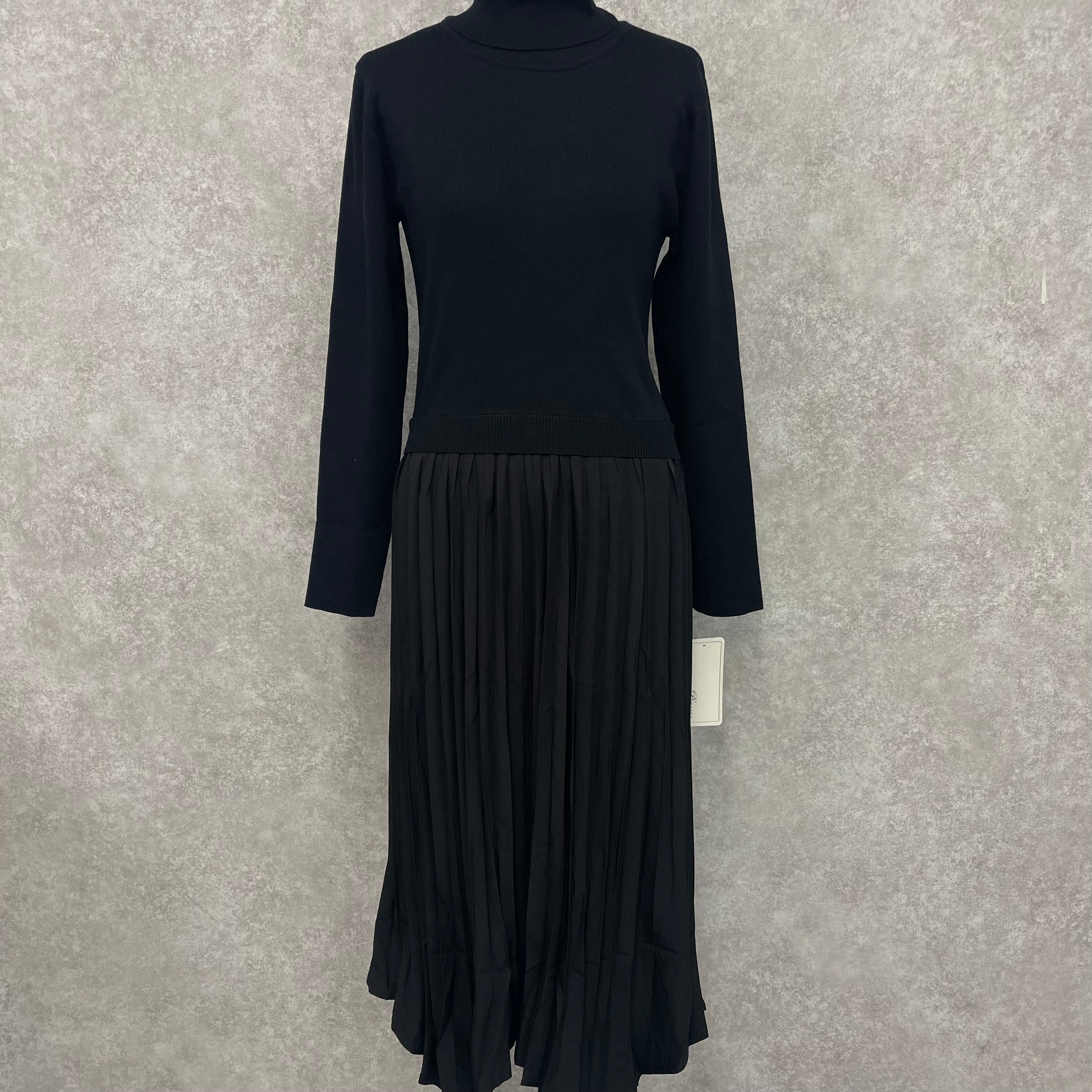 ニット×プリーツ ドッキングワンピース -ブラック-　※10/22~28頃より順次発送　※ハンガー納品