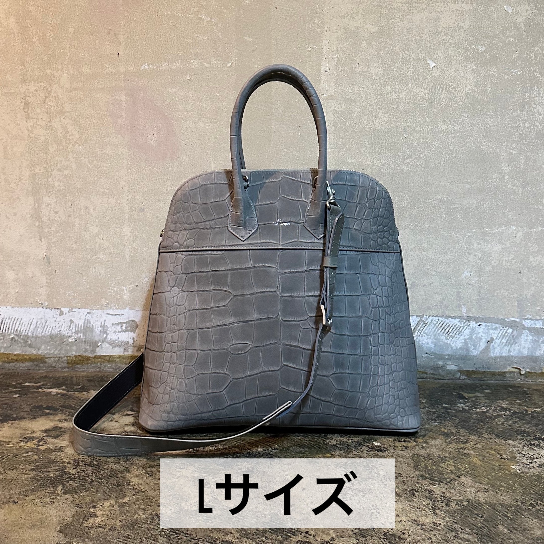 ⚠️予約【M.U.L.】ラウンドトート　クロコダイル型押し　-アイスグレー-　※R7. 6月末納品予定
