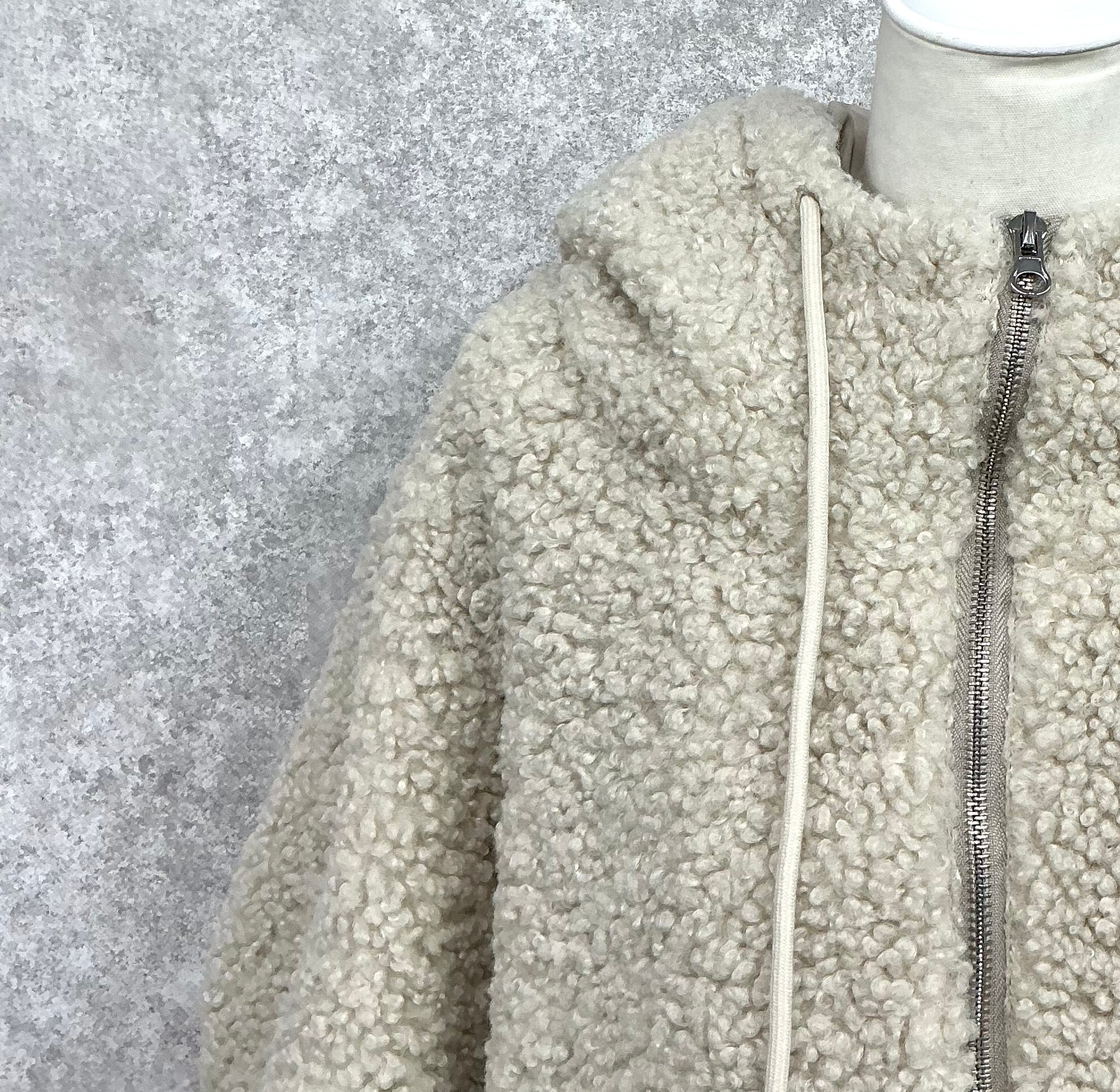 プードルボアブルゾン　-ベージュ-　※10/29~11/4頃より順次発送予定 ※ハンガー納品