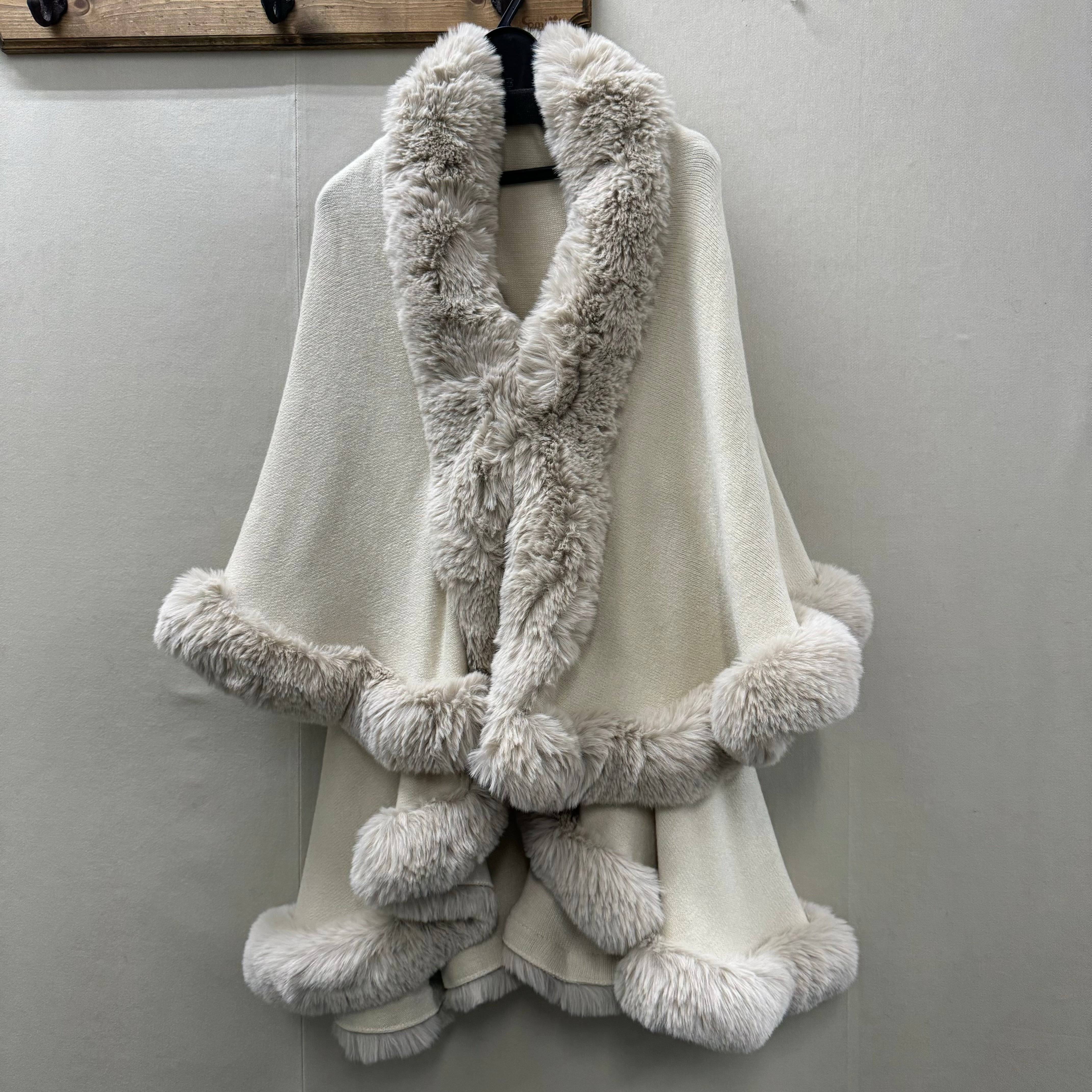 マダムポンチョ -ベージュ-　※10/22~28頃より順次発送