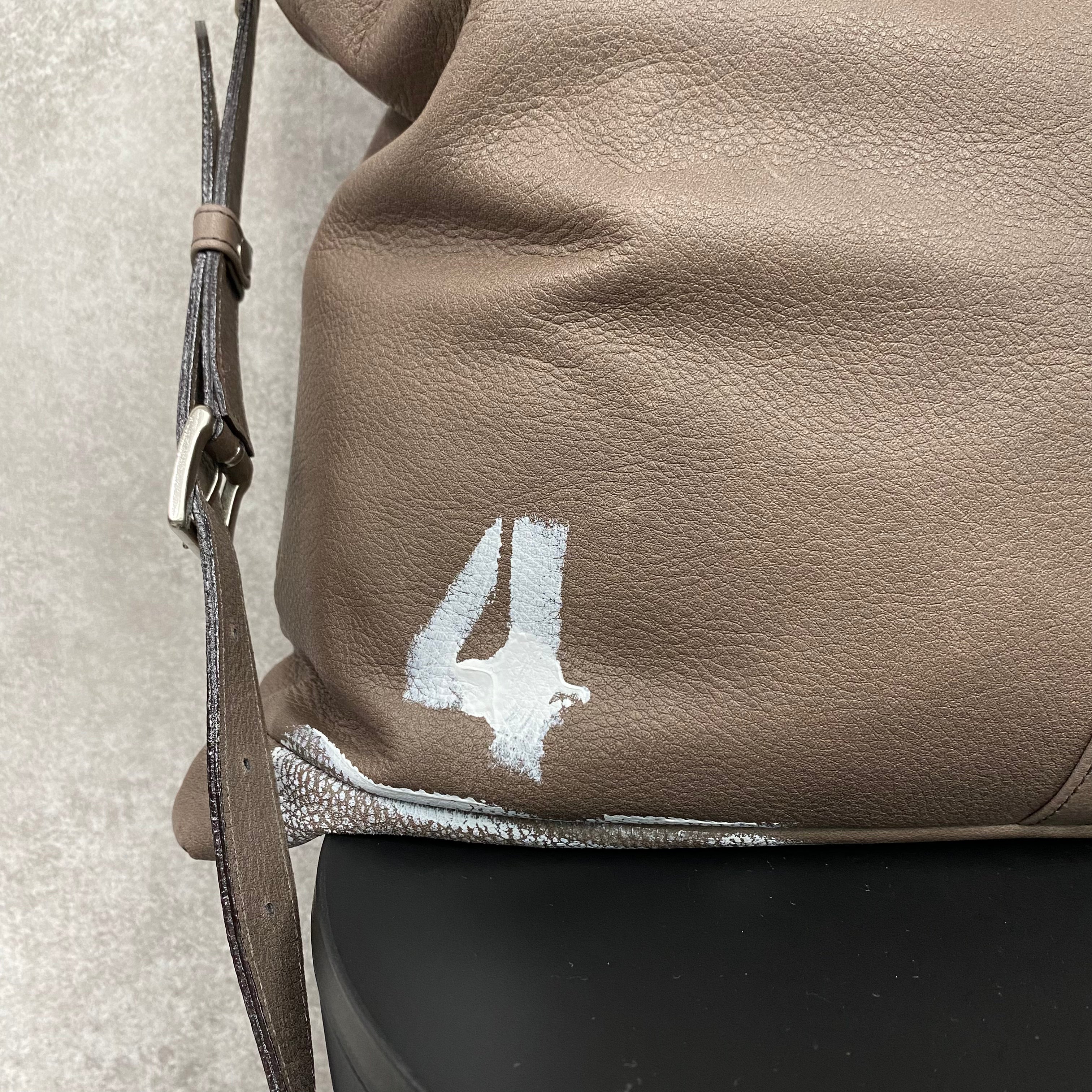 【MUL068-1】ヘルメットM オークダーク マットシルバー ロゴペイントあり(4)　※10/29〜11/2より順次配送