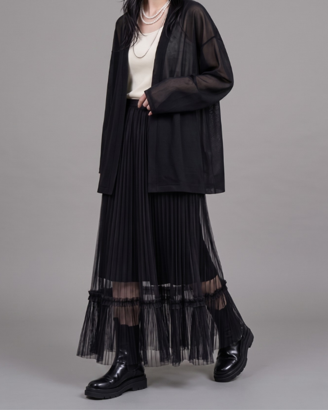 Layered Sheer Pleated Skirt -black-