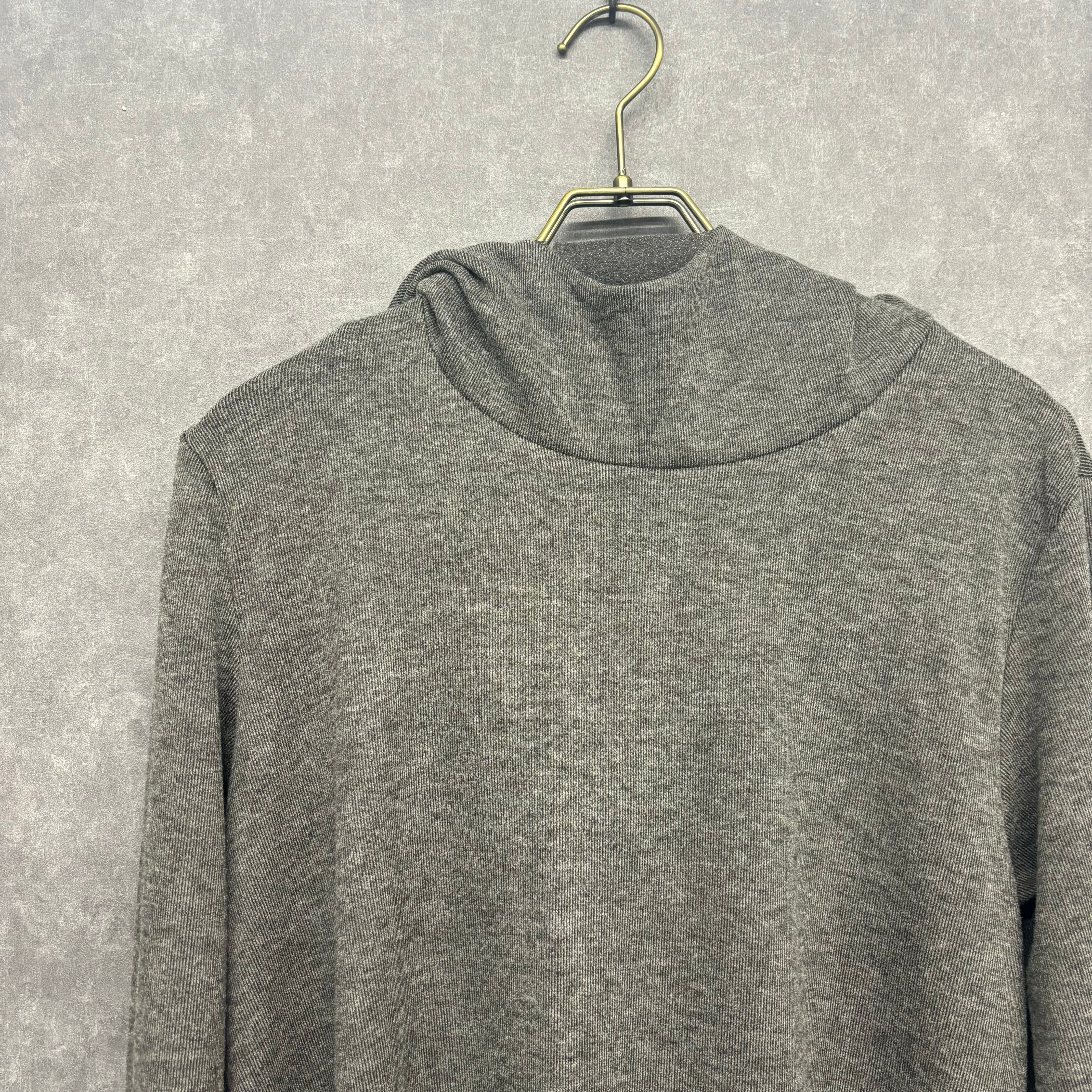 【予約】フード付きロングワンピース　グレー　※11月下旬～12月上旬頃より順次配送予定