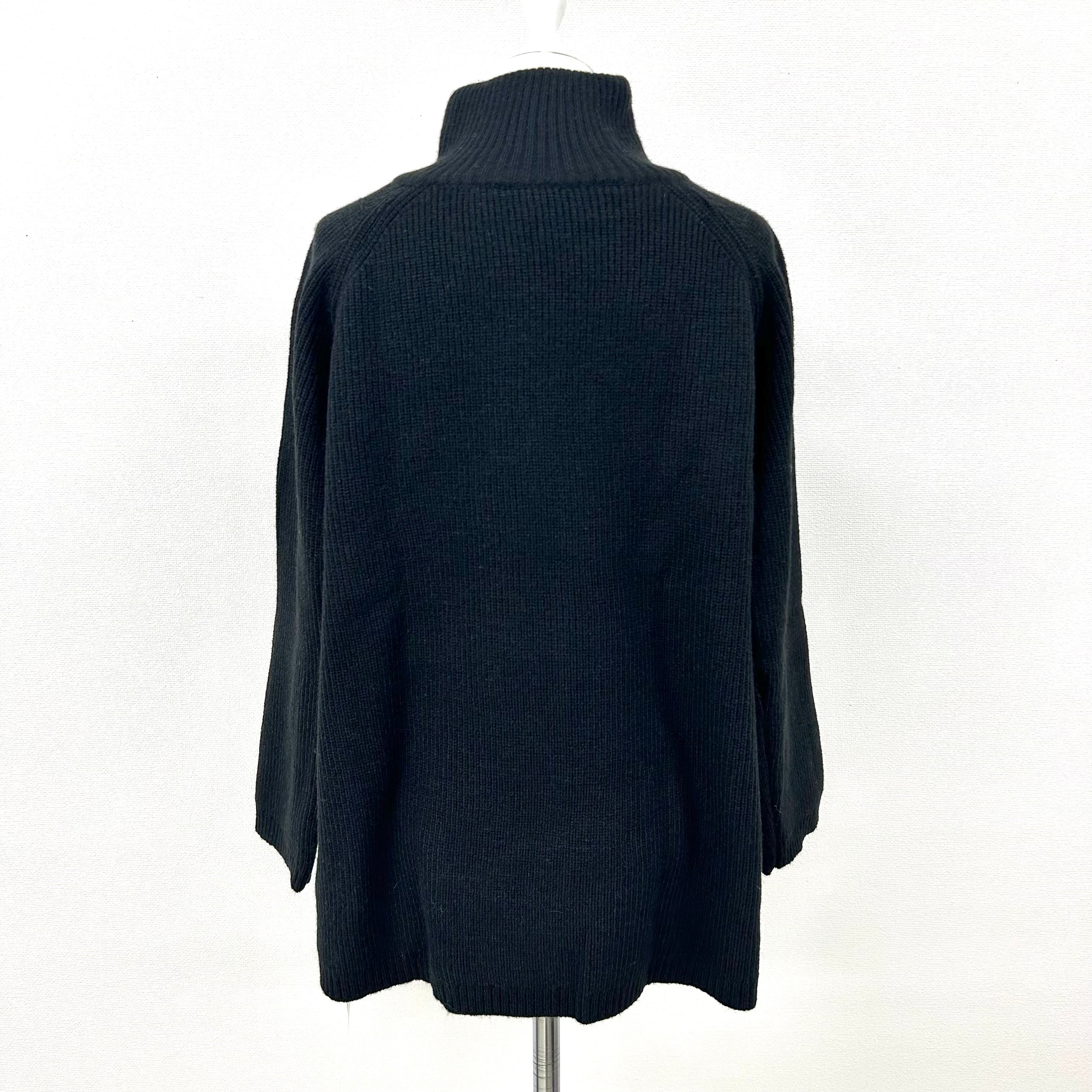 【私服シリーズ】サイドジッパーセーター -ブラック-　※12月下旬頃倉庫より配送
