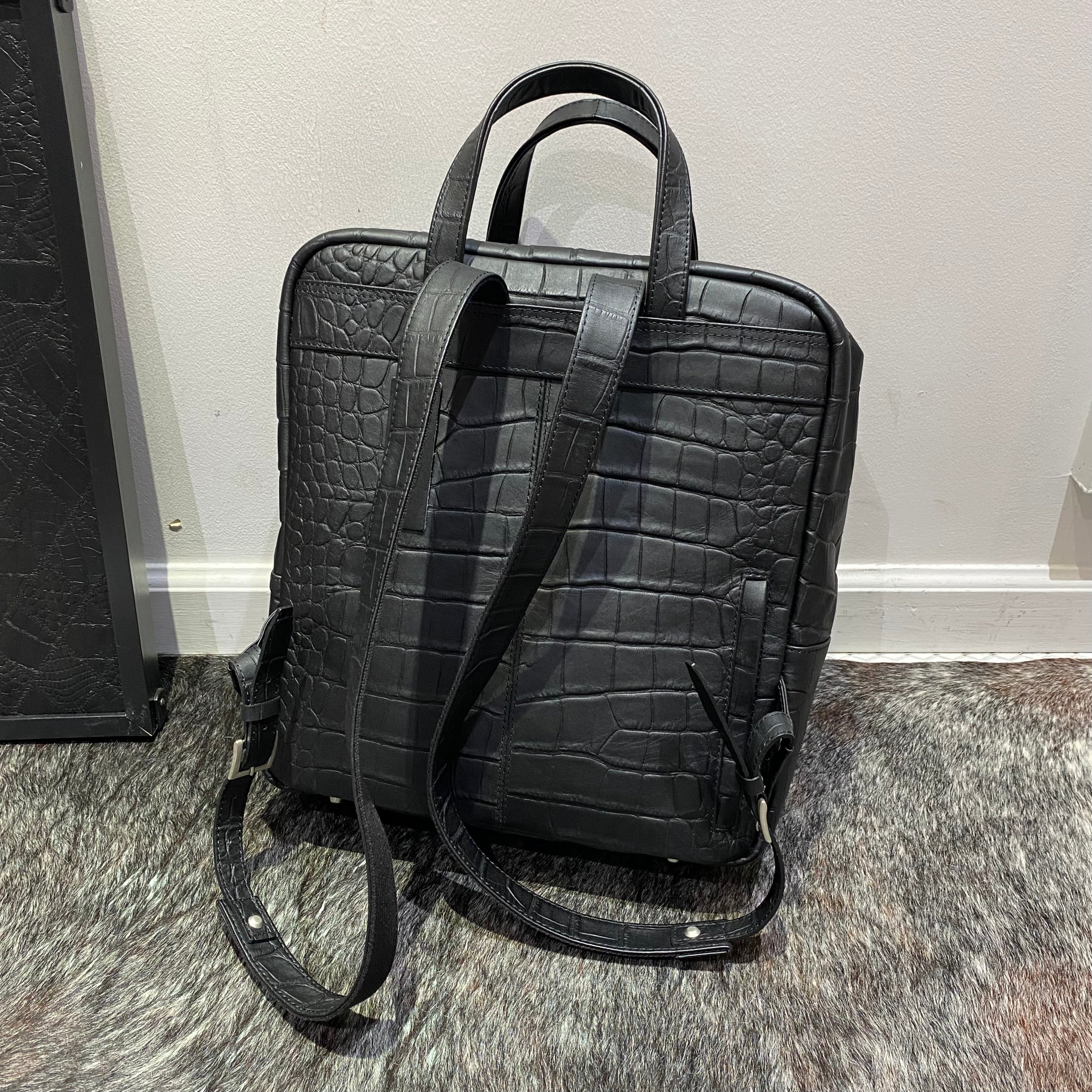 ⚠️予約【M.U.L.】ミニマルバックパック -ブラック-　※R7. 6月末納品予定