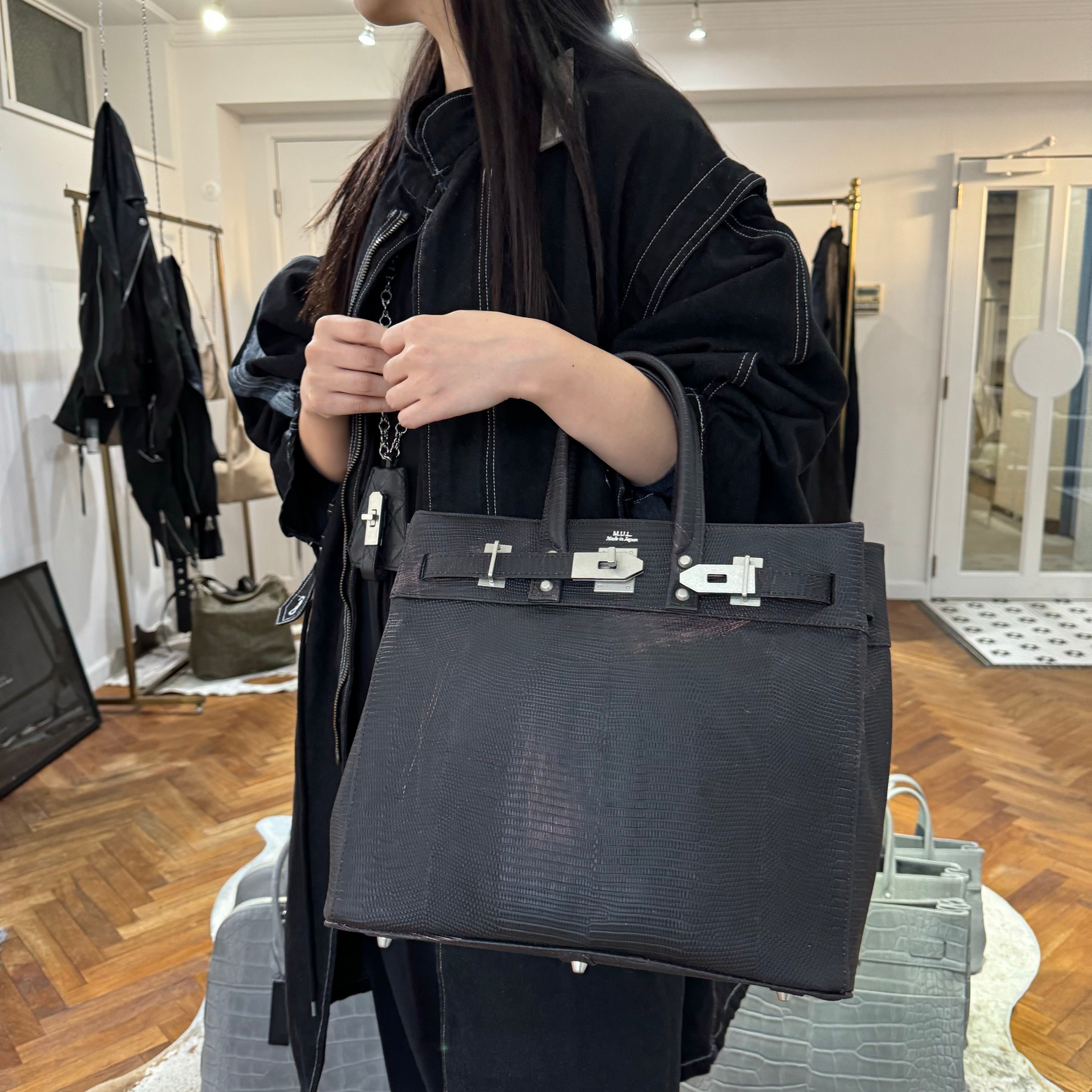 ⚠️予約【M.U.L.】stud series トート  リザード型押し  - vintage ブラック-  ※R7. 6月末納品予定