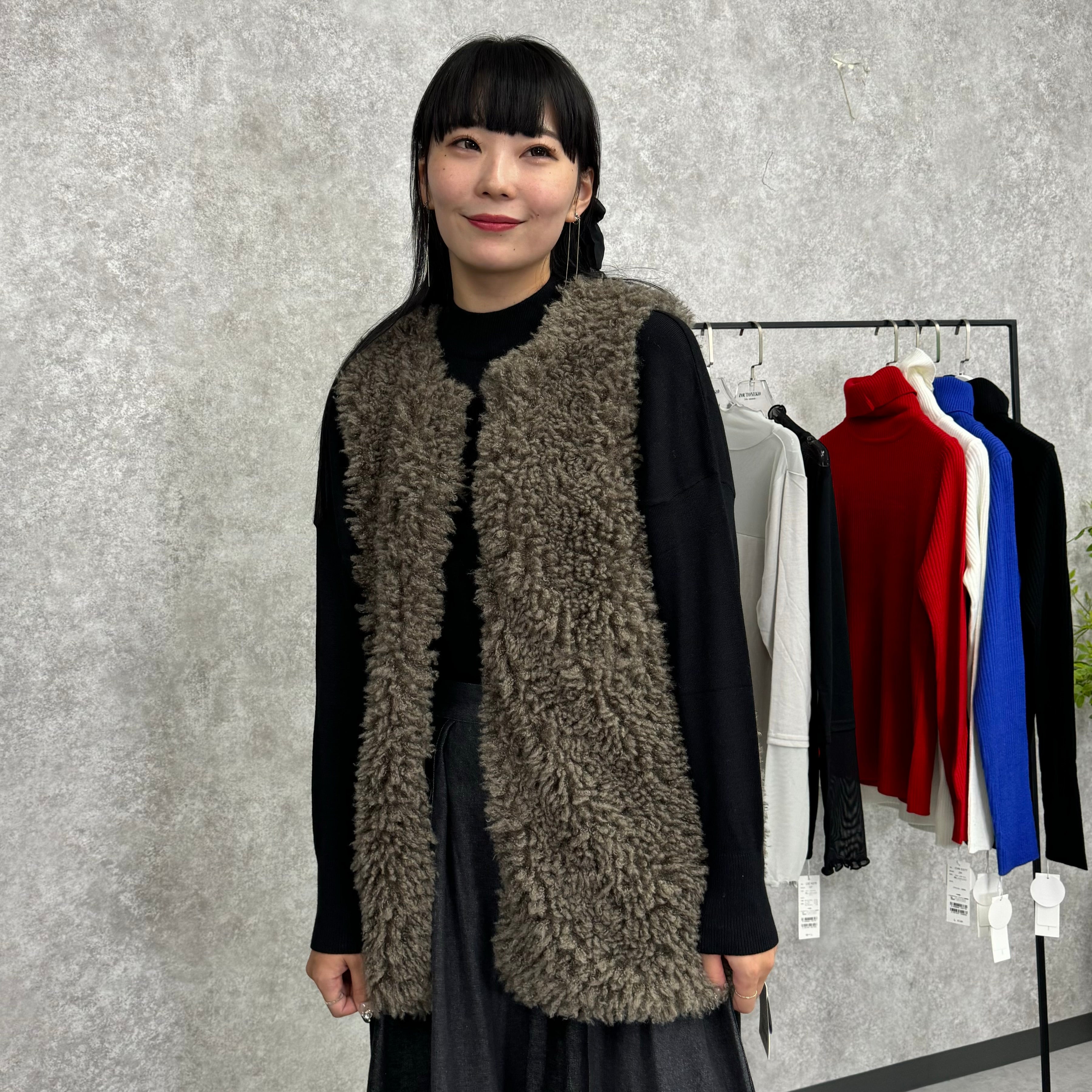 プードルファーベスト  -グレージュ-　※2/12〜17頃より順次発送