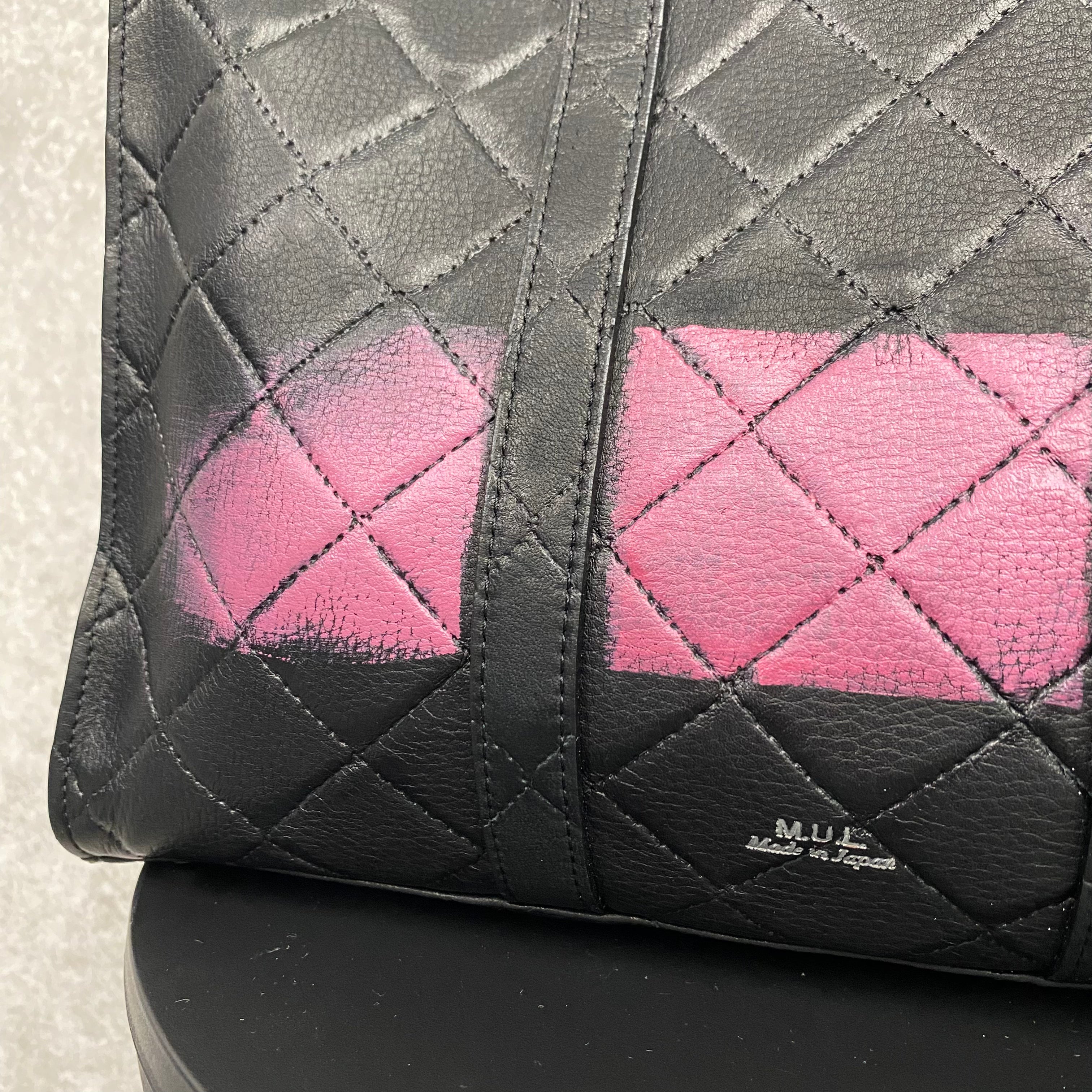 【MUL041-PK】スクエアトートS  キルティング型押し(ブラック) ピンク横ライン　※10/29〜11/2より順次配送