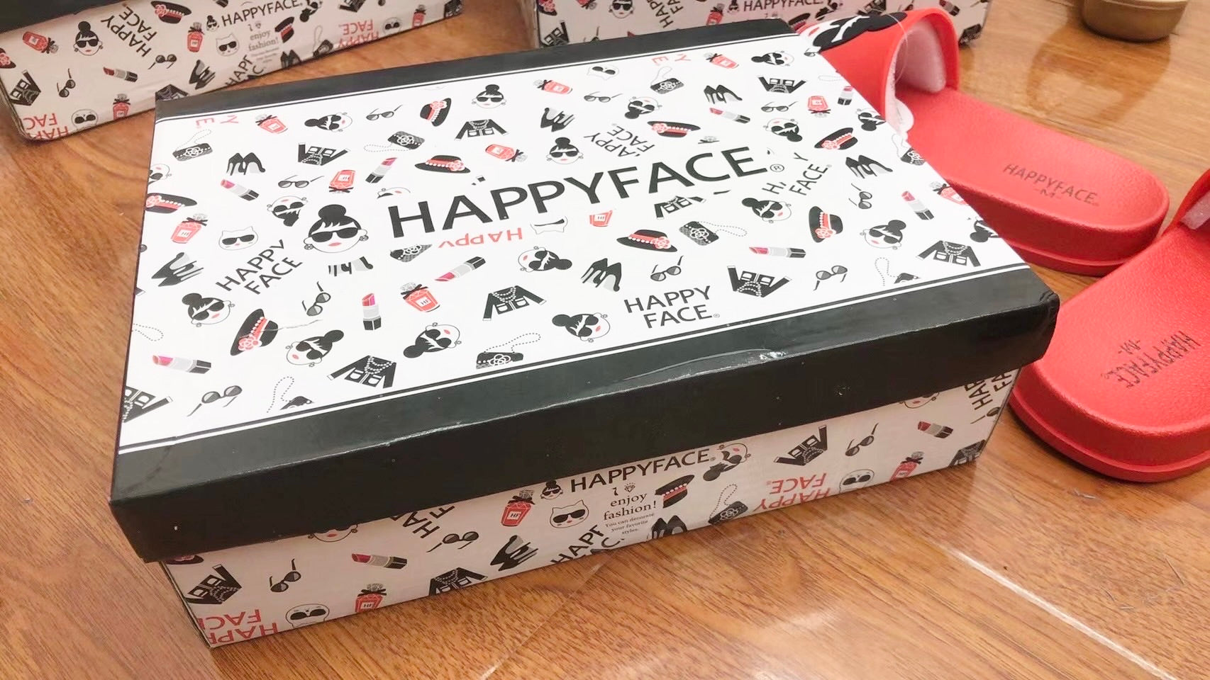 【HAPPYFACE】EMMA シャワーサンダル ブラック　※3/19~3/25迄に順次発送予定