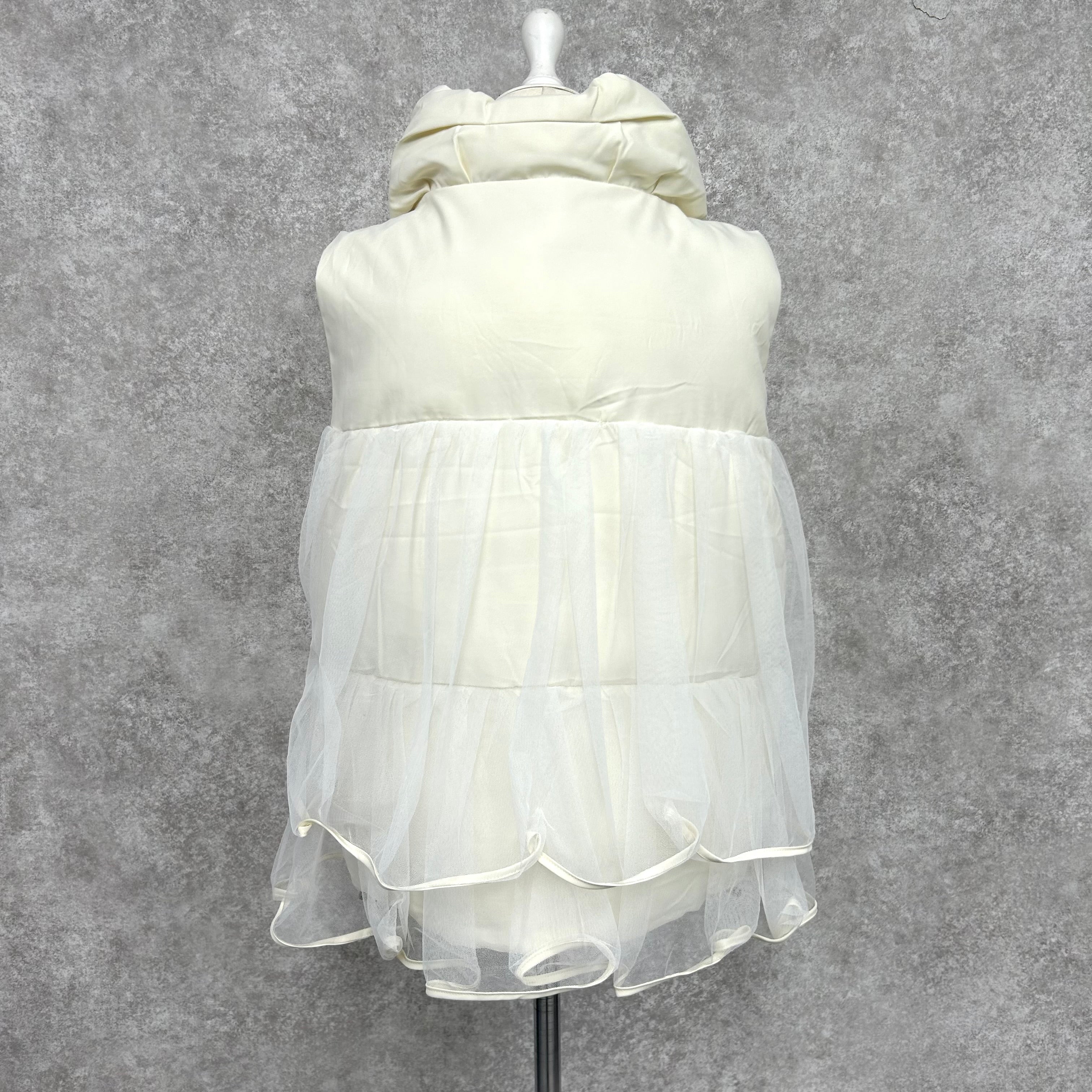 バックフリル中綿ダウンベスト　-ホワイト-　※10/29~11/4頃より順次発送予定