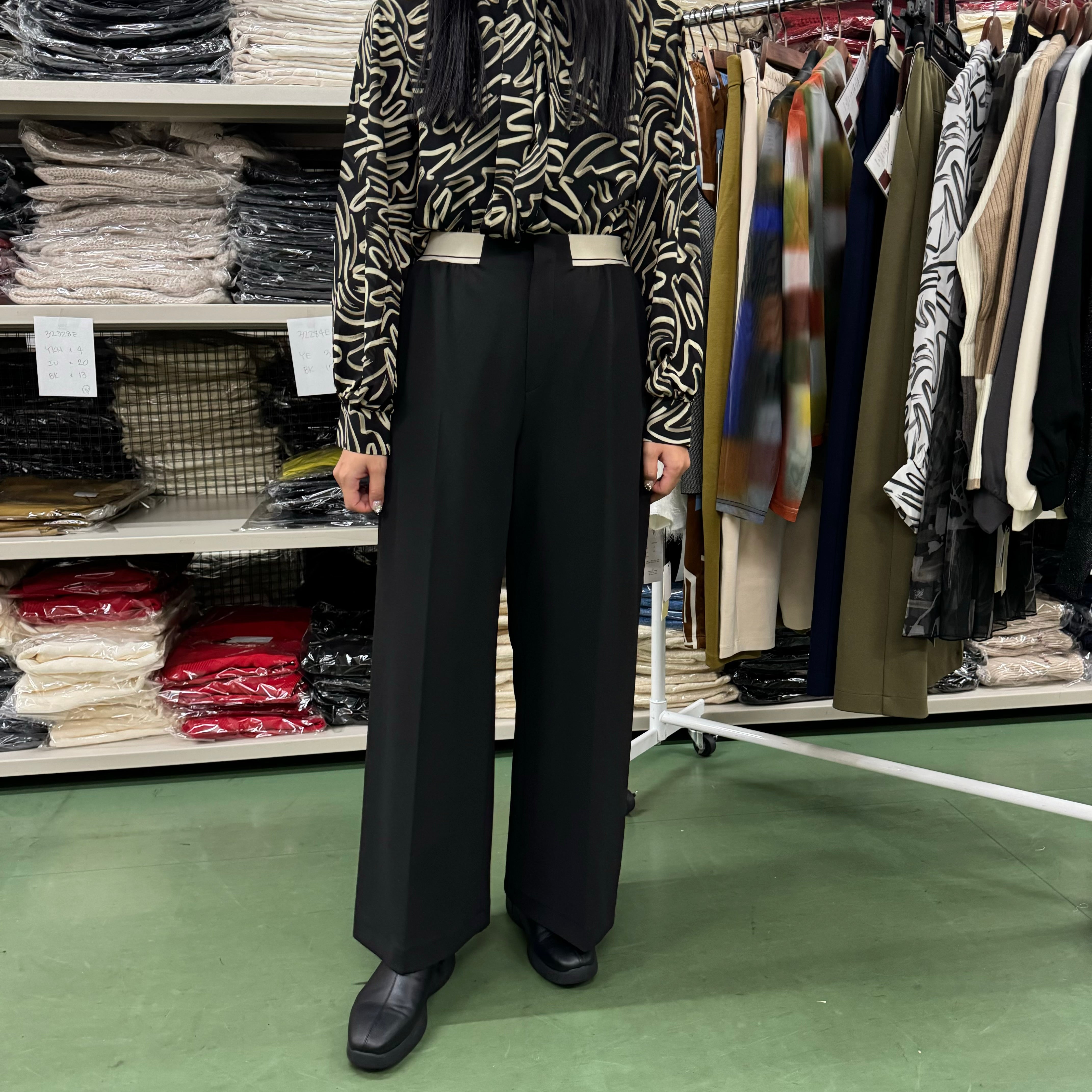 【LHELBIE】デザインベルトワイドパンツ -ブラック-　※10/22-28頃より順次配送予定