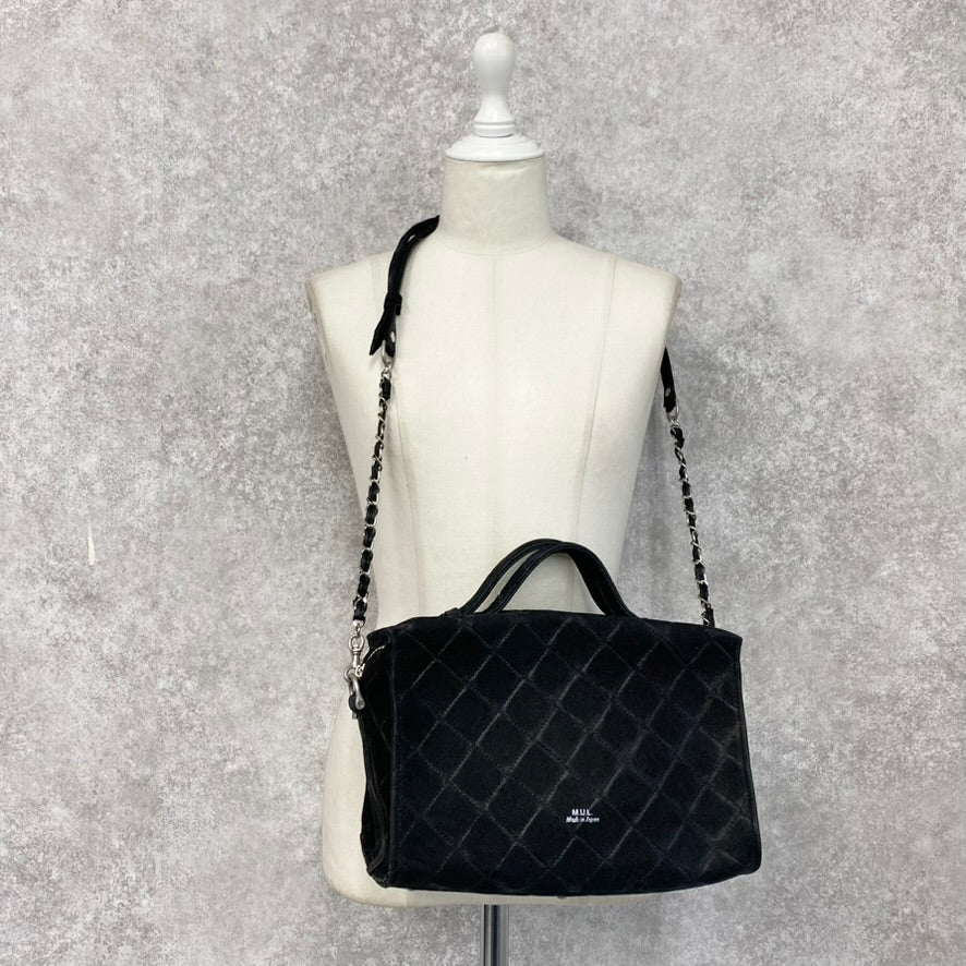 【MUL106】キューブショルダー デニムレザーキルティング(ブラック) ラインなし　※10/29〜11/2より弊社事務所から順次発送