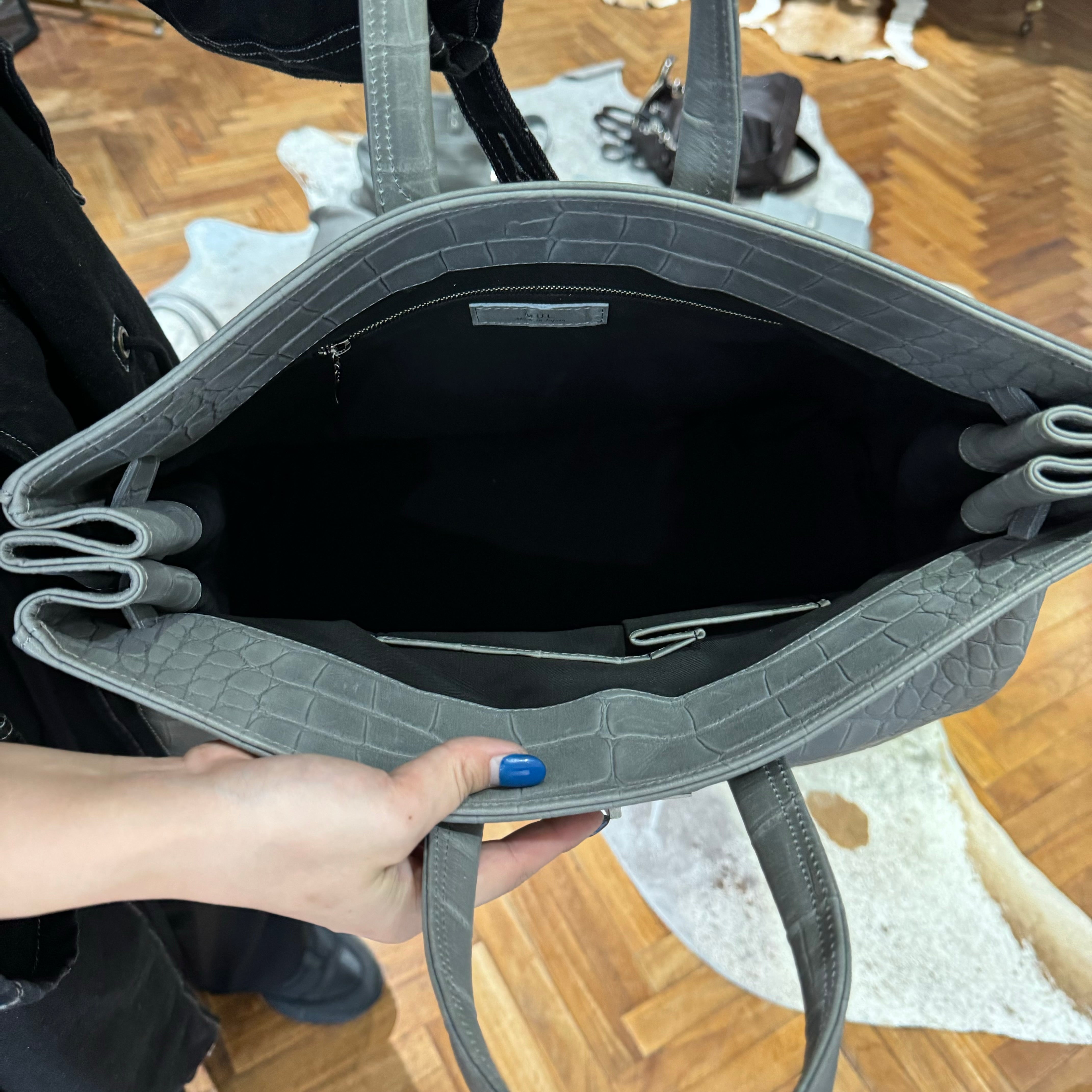 ⚠️予約【M.U.L.】stud seriesトート クロコダイル型押し  -アイスグレー-  ※R7. 6月末納品予定