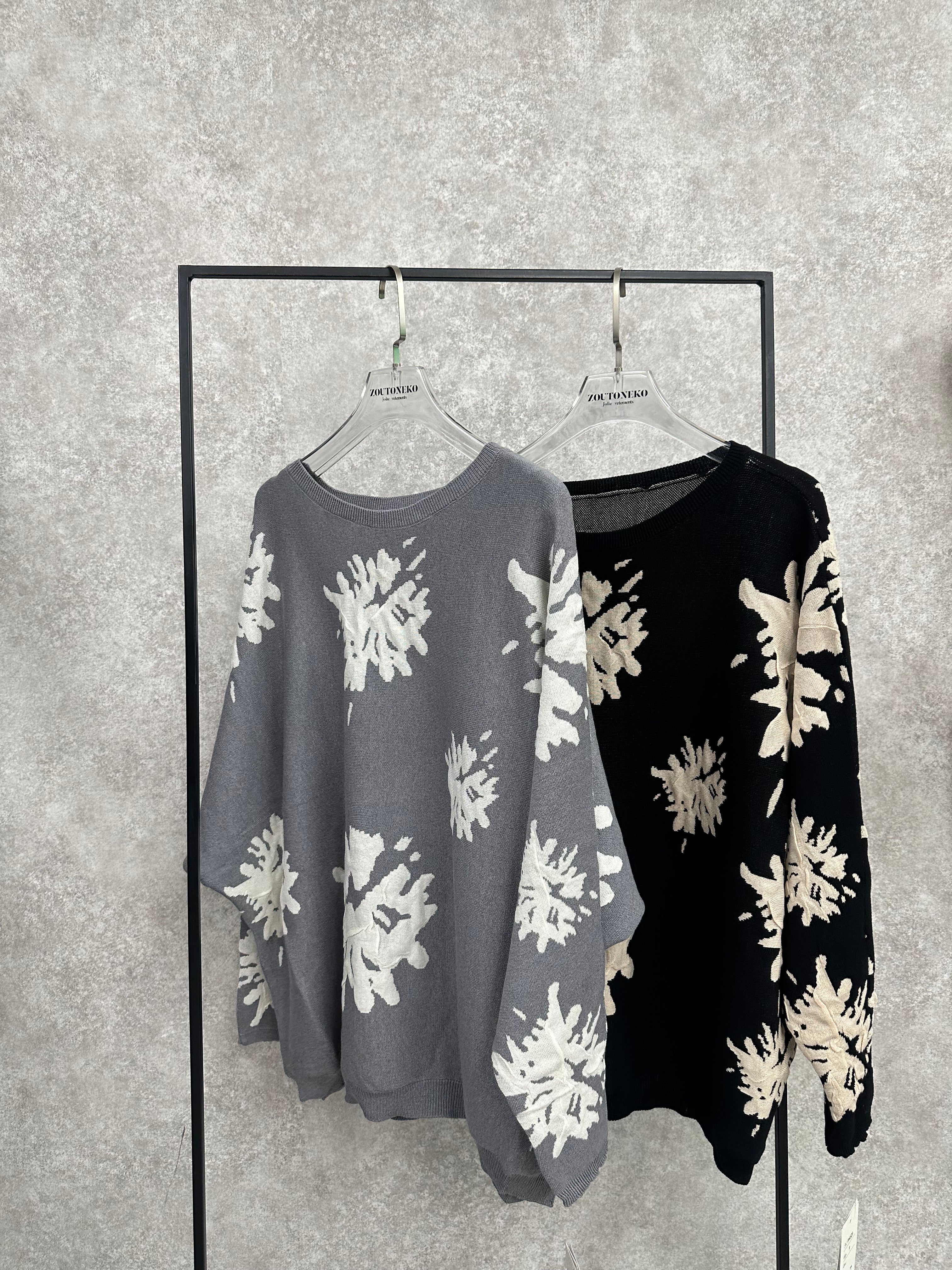 お花ニット -ブラック-　※10/29-11/4頃より順次発送　※ハンガー納品