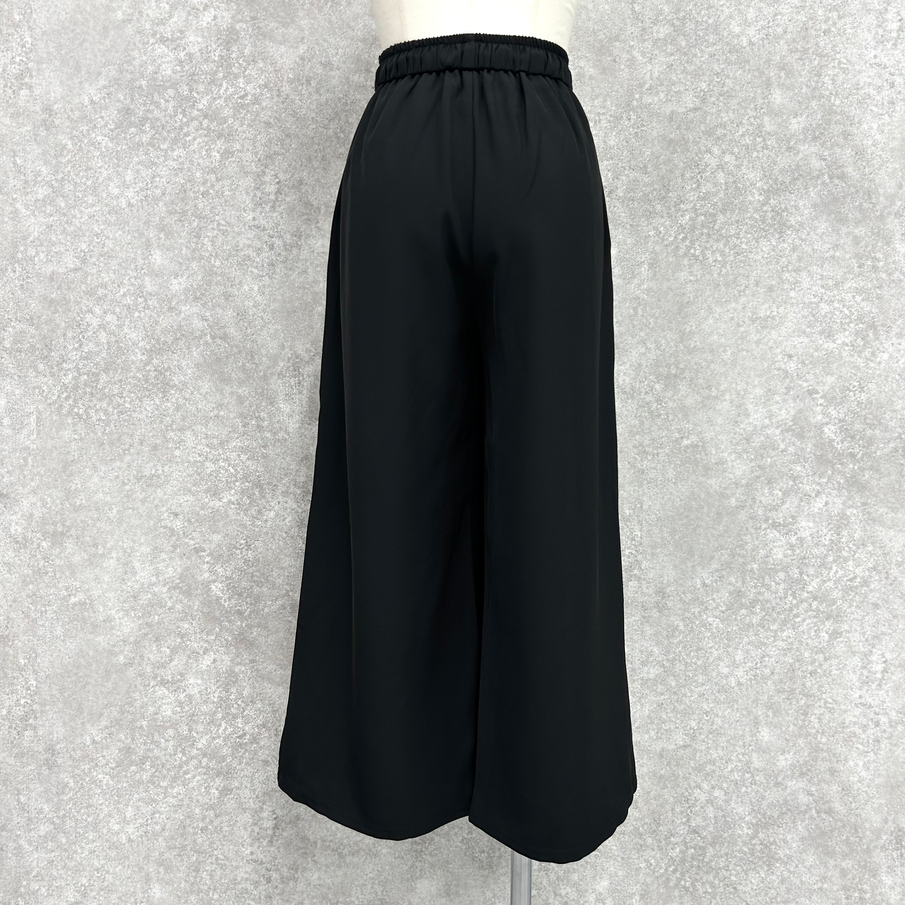 ラップ巻きスラックスパンツ　-ブラック-　※10/15-21頃より順次配送予定