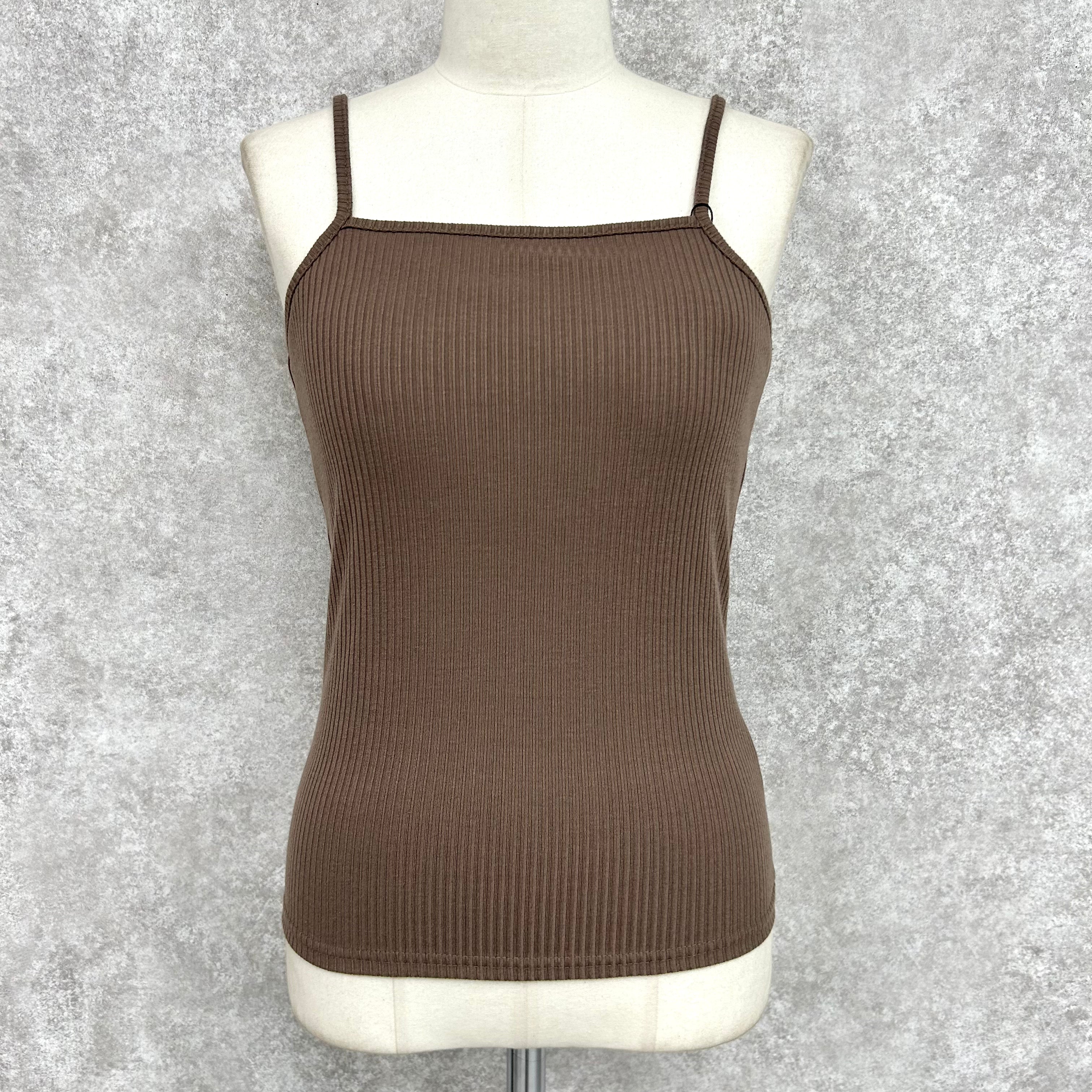 カップ付きキャミソール　-ブラウン-　※10/15-21頃より順次配送予定