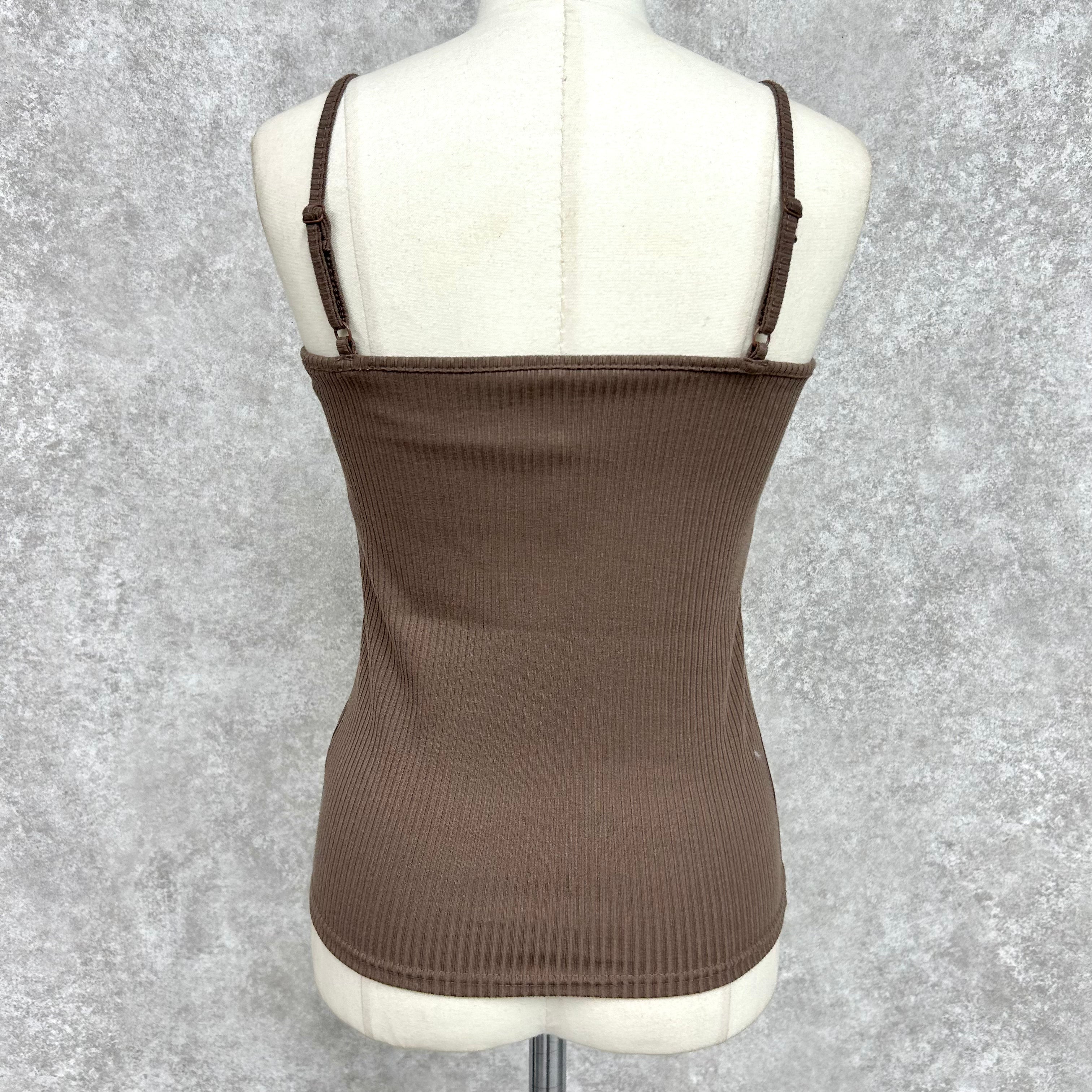 カップ付きキャミソール　-ブラウン-　※10/15-21頃より順次配送予定