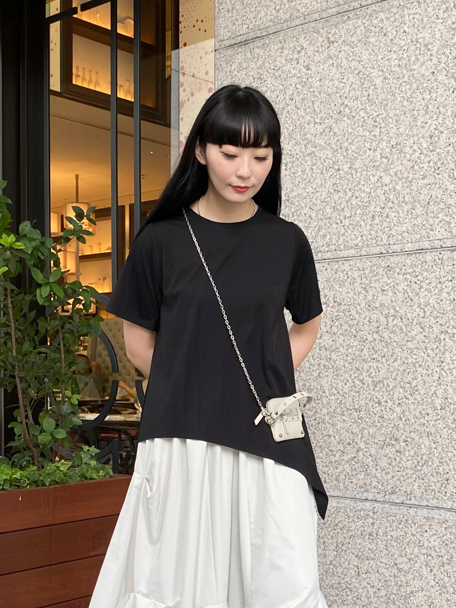 【ASYMM】RANDOM CUT TEE -black-