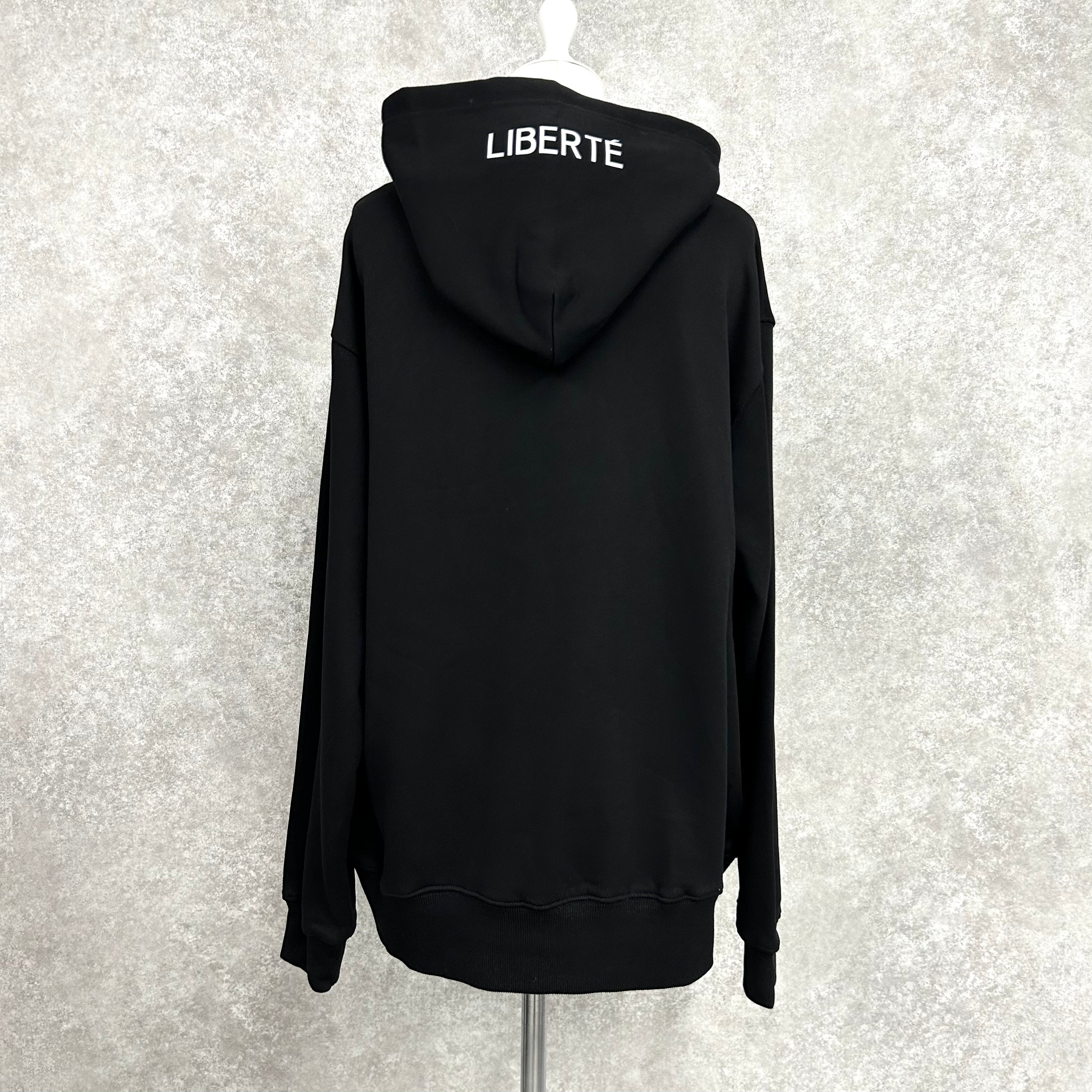 【HAPPYFACE】EMMA LIBERTEパーカー -ブラック-　※10/22～28より順次配送