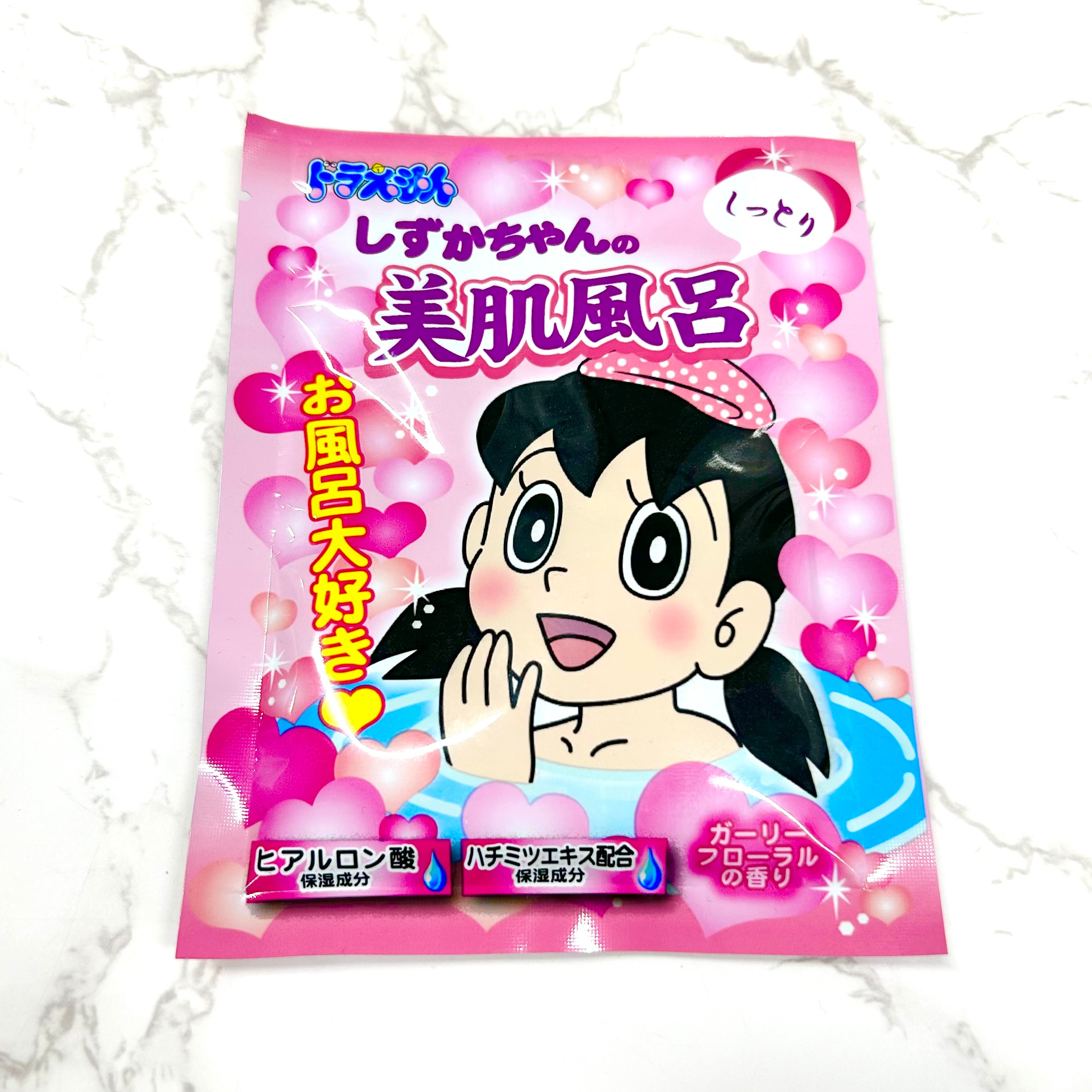 【Z1901】ドラえもんバスパウダー しずかちゃんのしっとり美肌風呂 ガーリーフローラルの香り　※6/18~24迄に順次発送予定