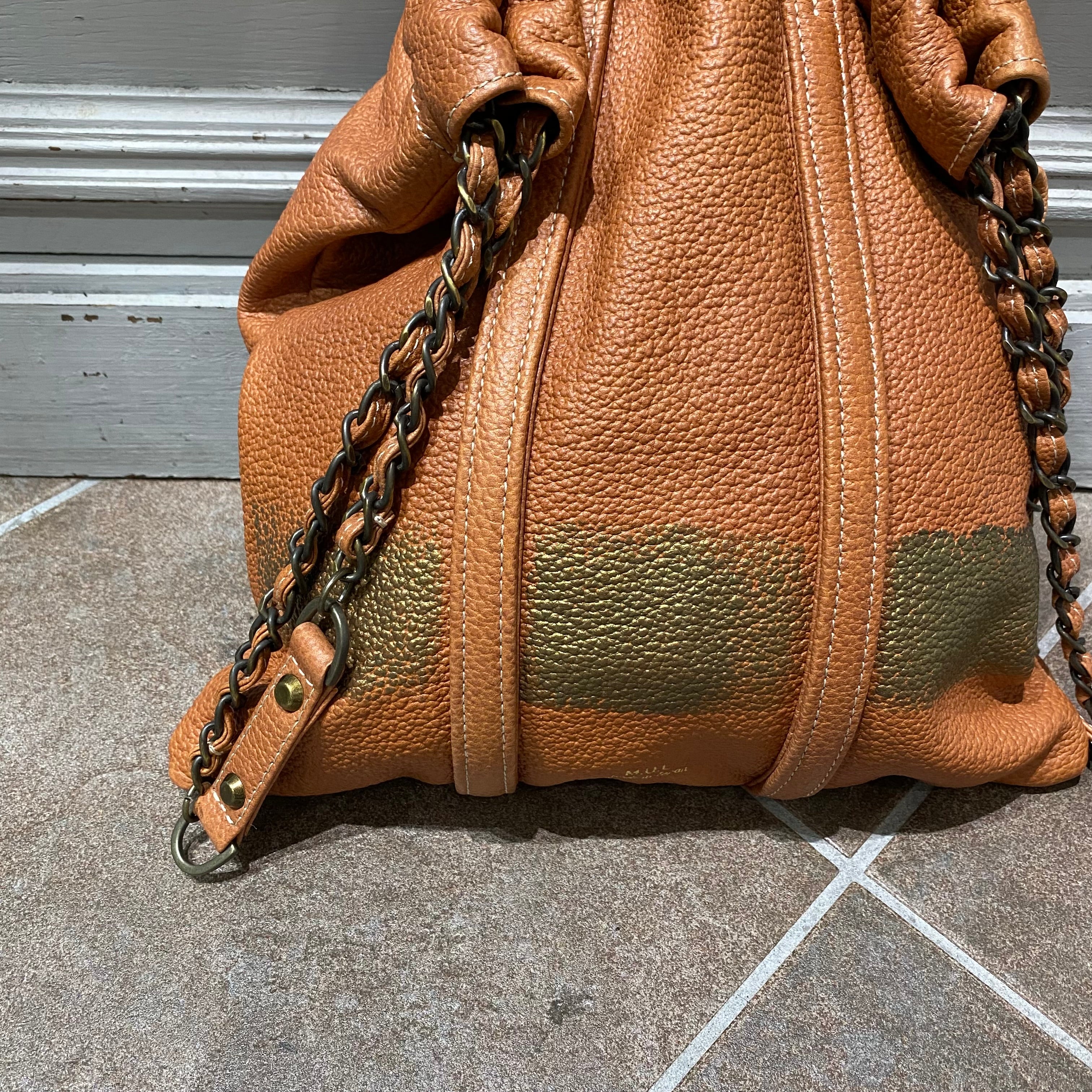 ⚠️予約【M.U.L.】トラストート シボ型押し/ゴールドライン/マットゴールドチェーン -オレンジ-　※R7. 6月末納品予定