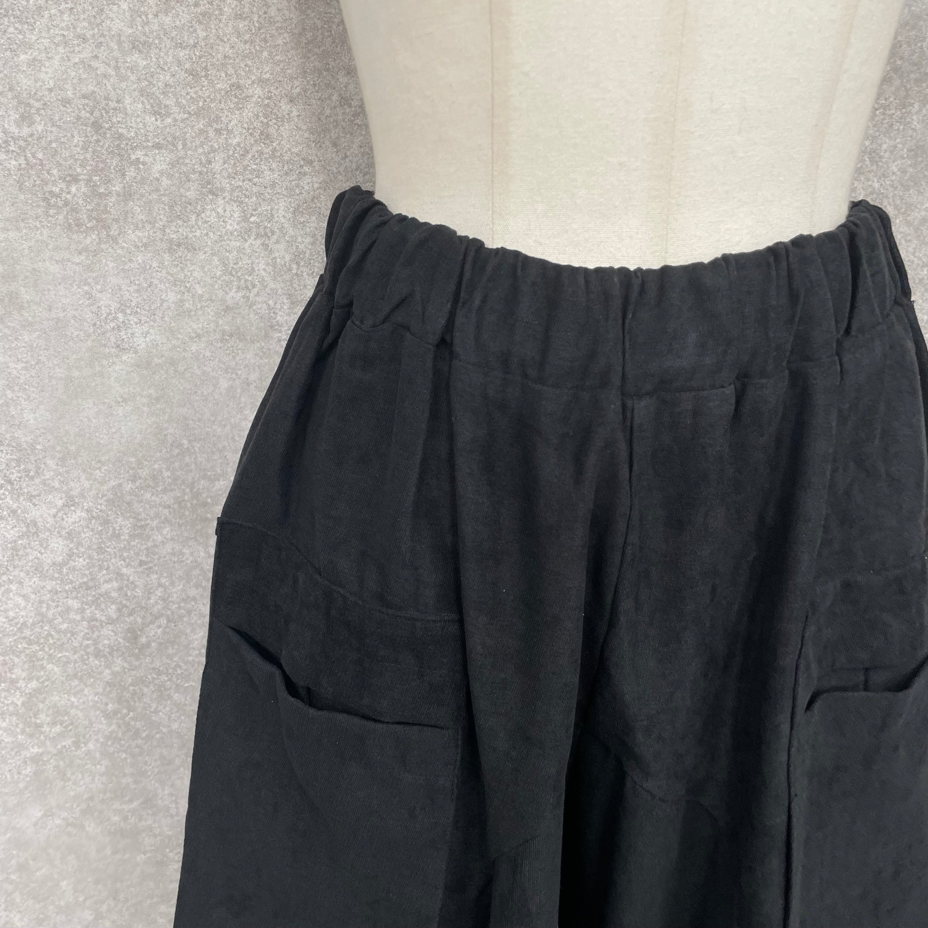 スウェード風サルエルパンツ　ブラック　※8/20-26頃より順次発送