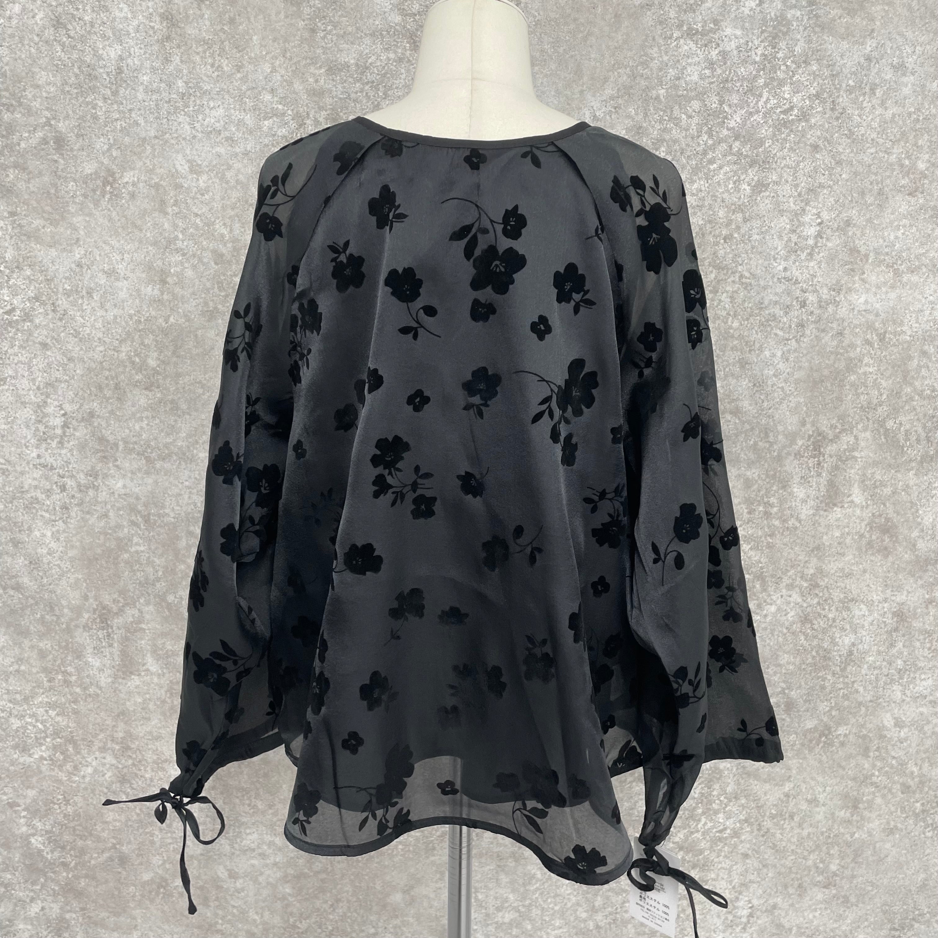 シアーフラワートップス　ブラック　※8/20-26頃〜順次配送予定