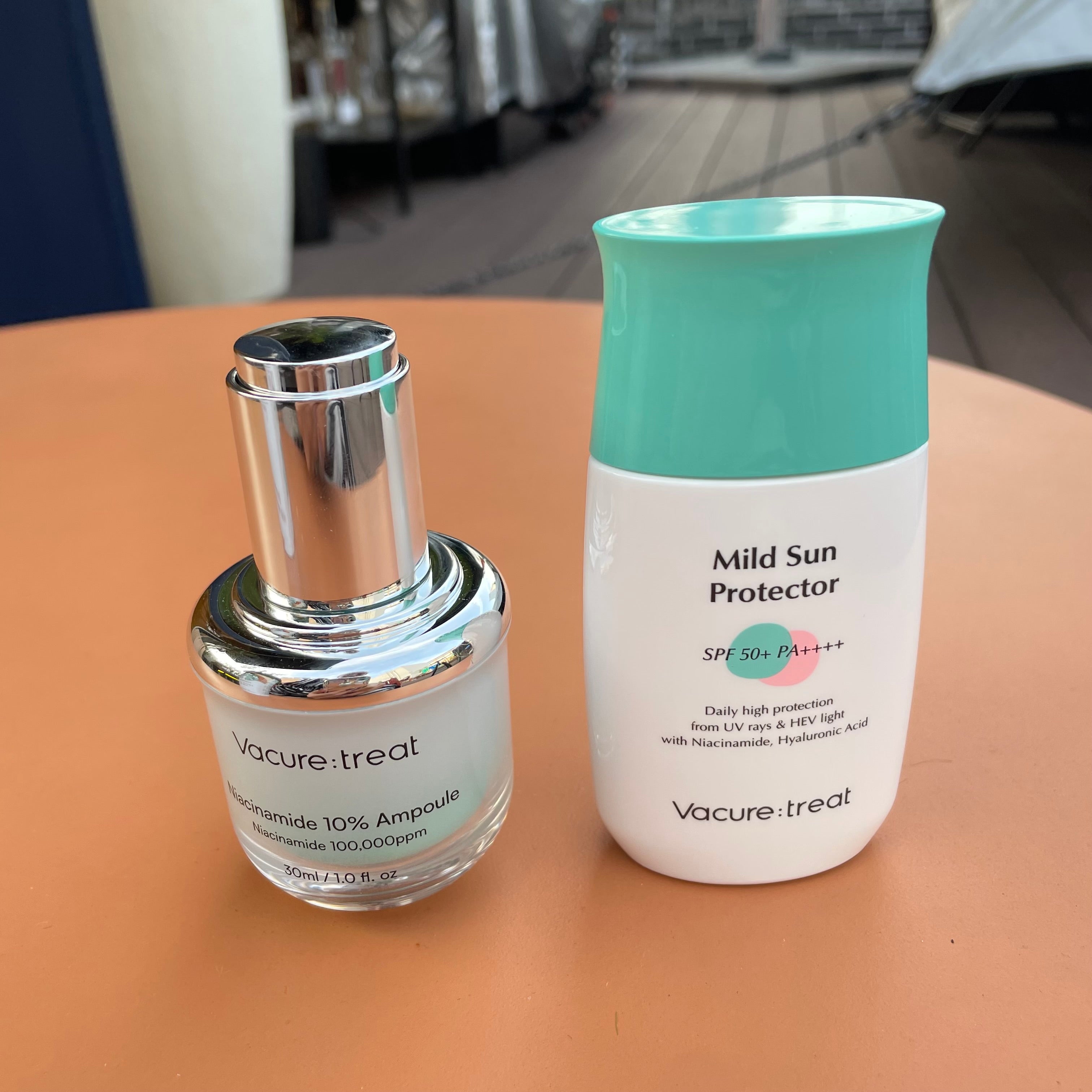 【数量限定ノベルティ付き🎁】【Vacure:treat】バキュアトリート ナイアシンアミド10%アンプル＋マイルドサンプロテクター(日焼け止め)プレゼント付き　※10/21-28より順次発送予定