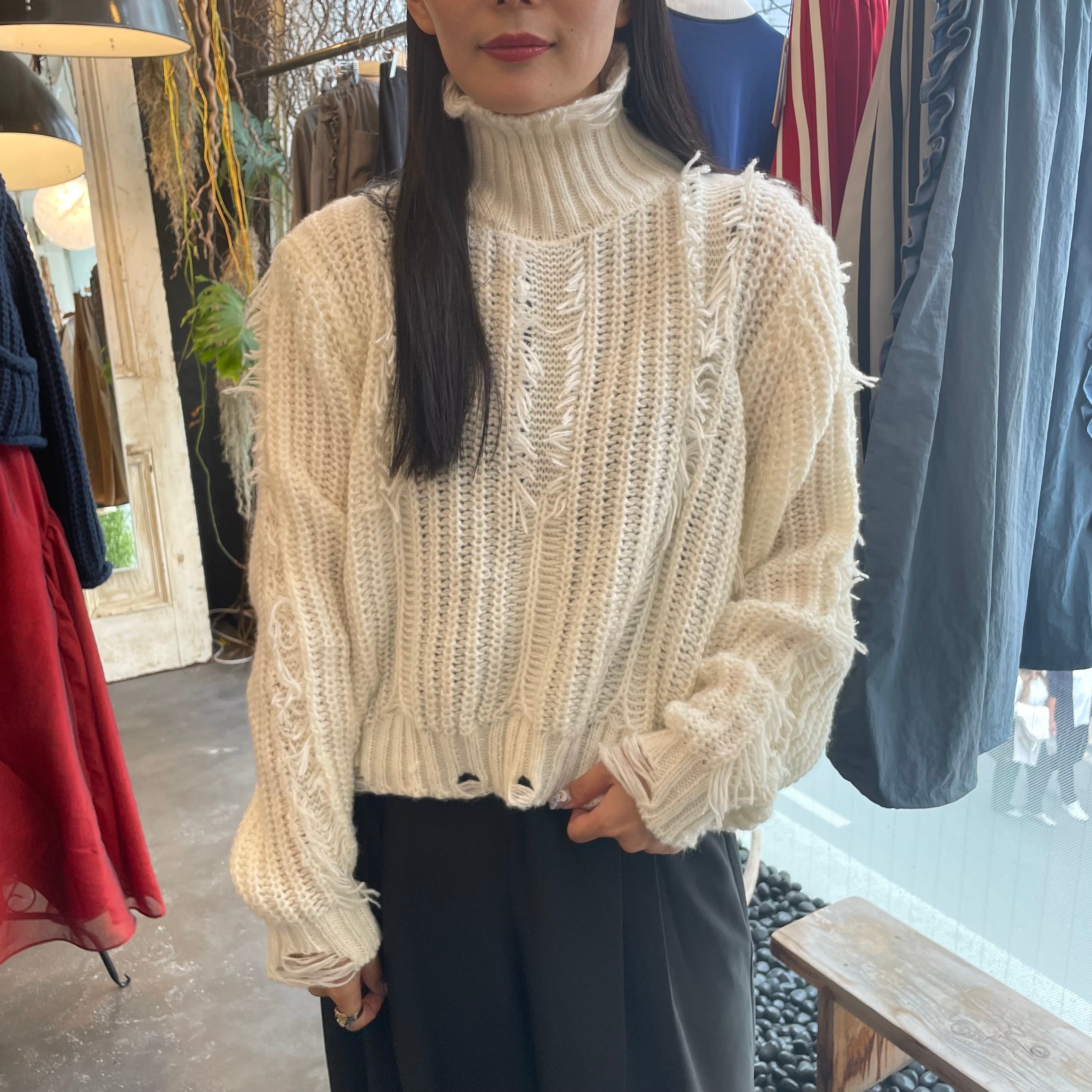 【terrace】ダメージフリンジニットPO　-オフホワイト-　※10/15-21より順次配送予定