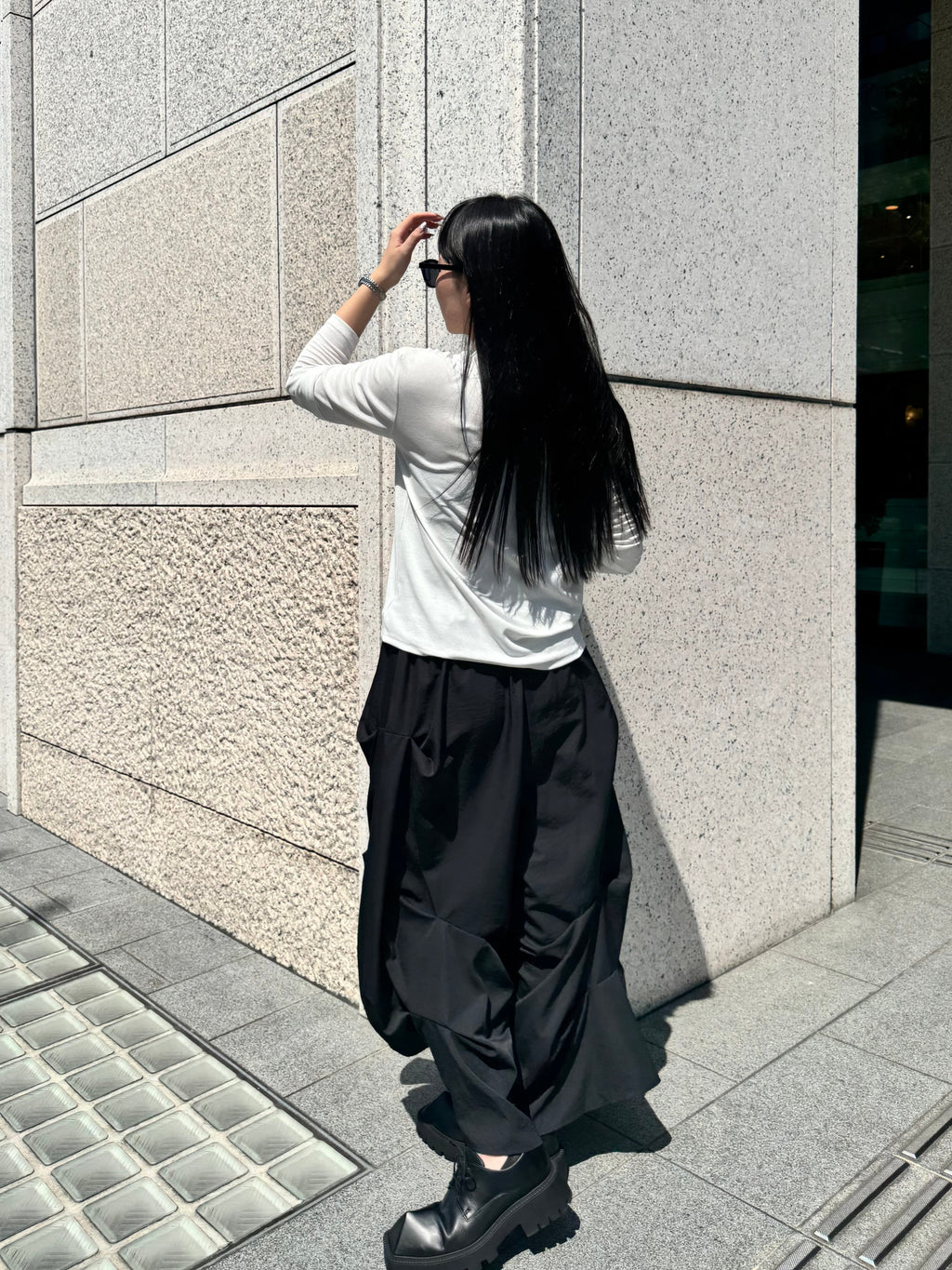 INFINITE EASE TEE -white-